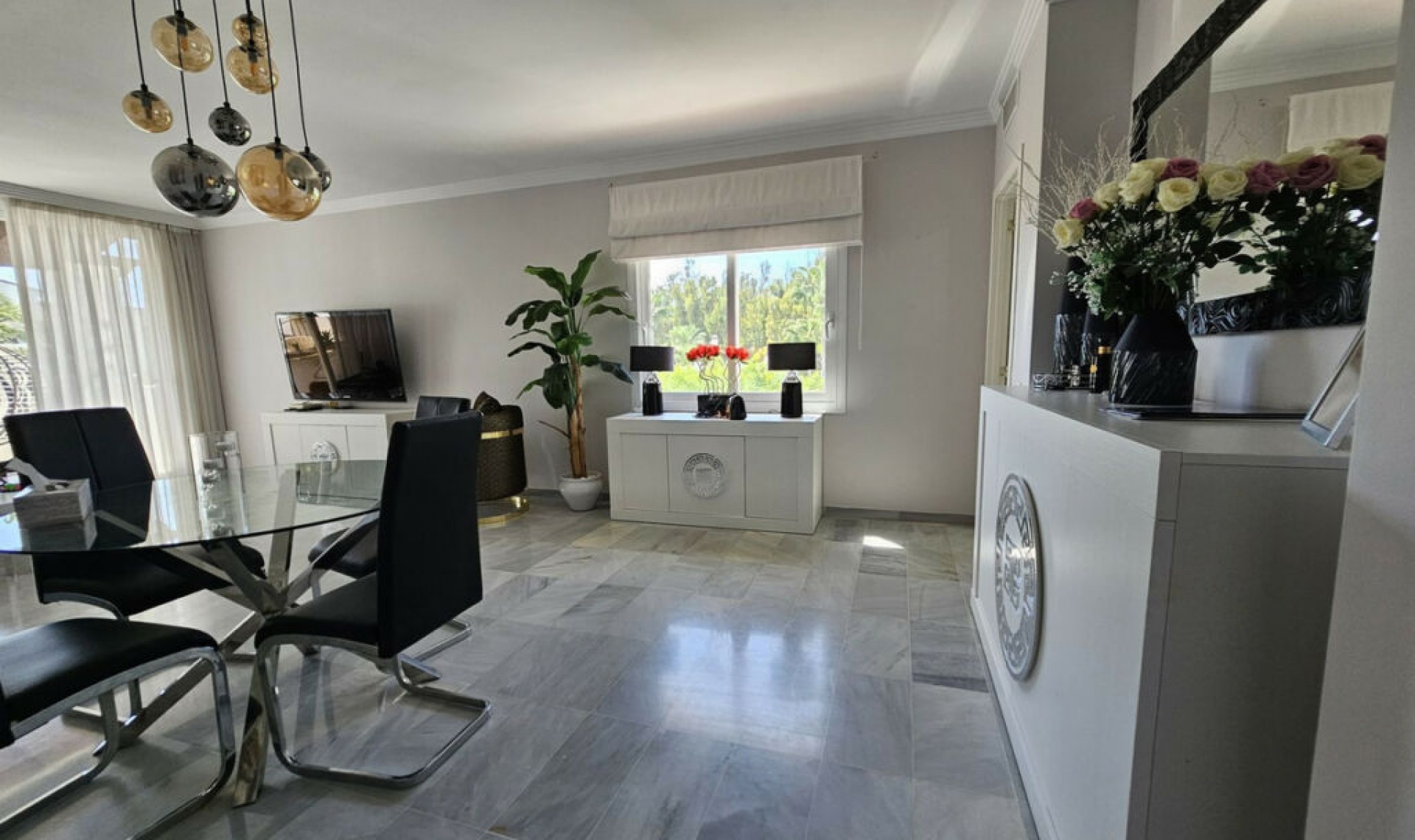 Další prodej - Apartment -
Estepona