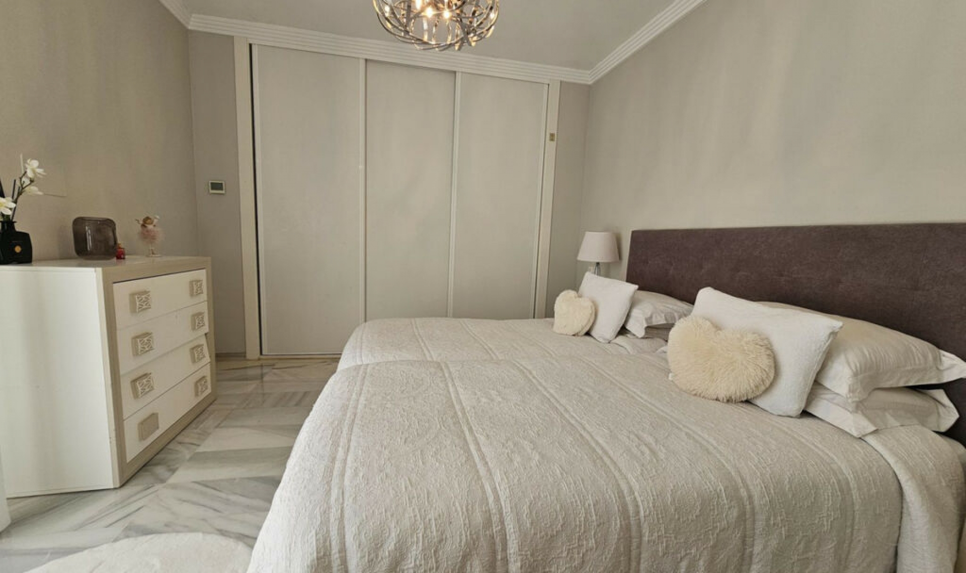 Další prodej - Apartment -
Estepona