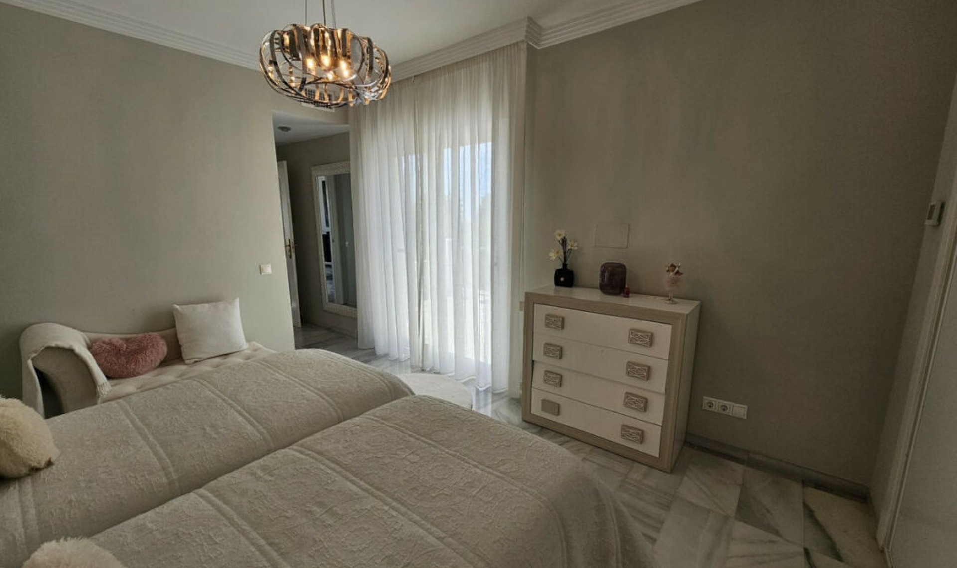 Další prodej - Apartment -
Estepona