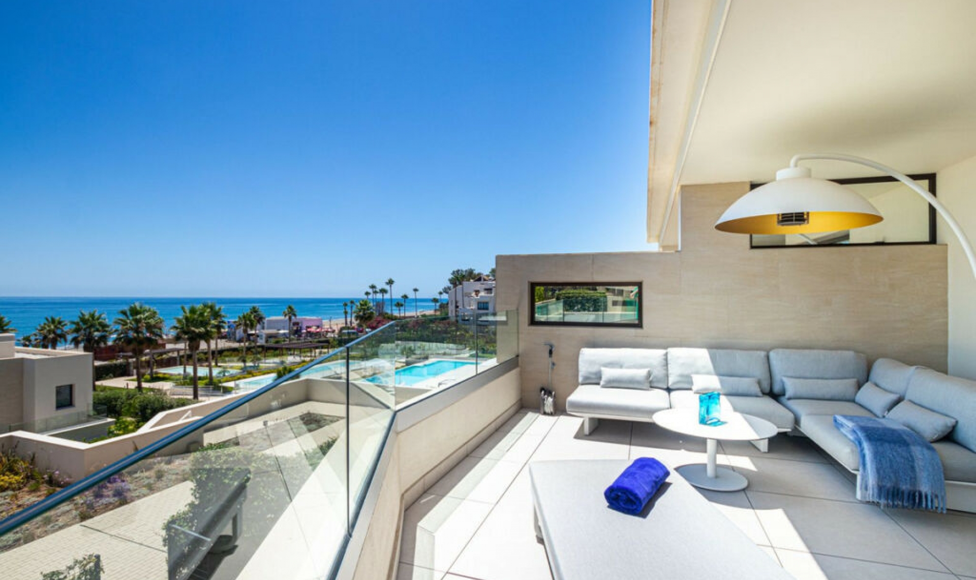 Další prodej - Apartment -
Estepona