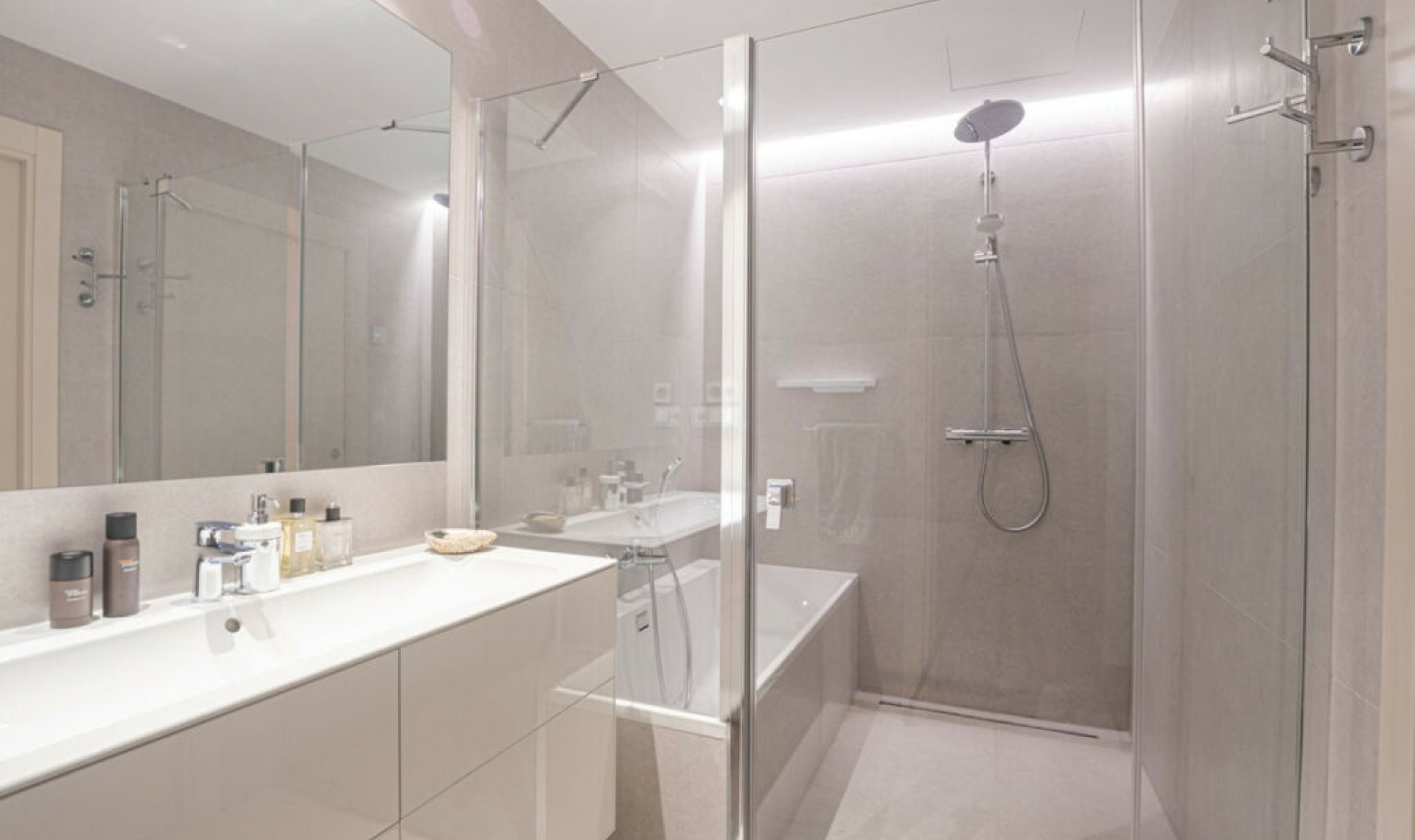 Další prodej - Apartment -
Estepona