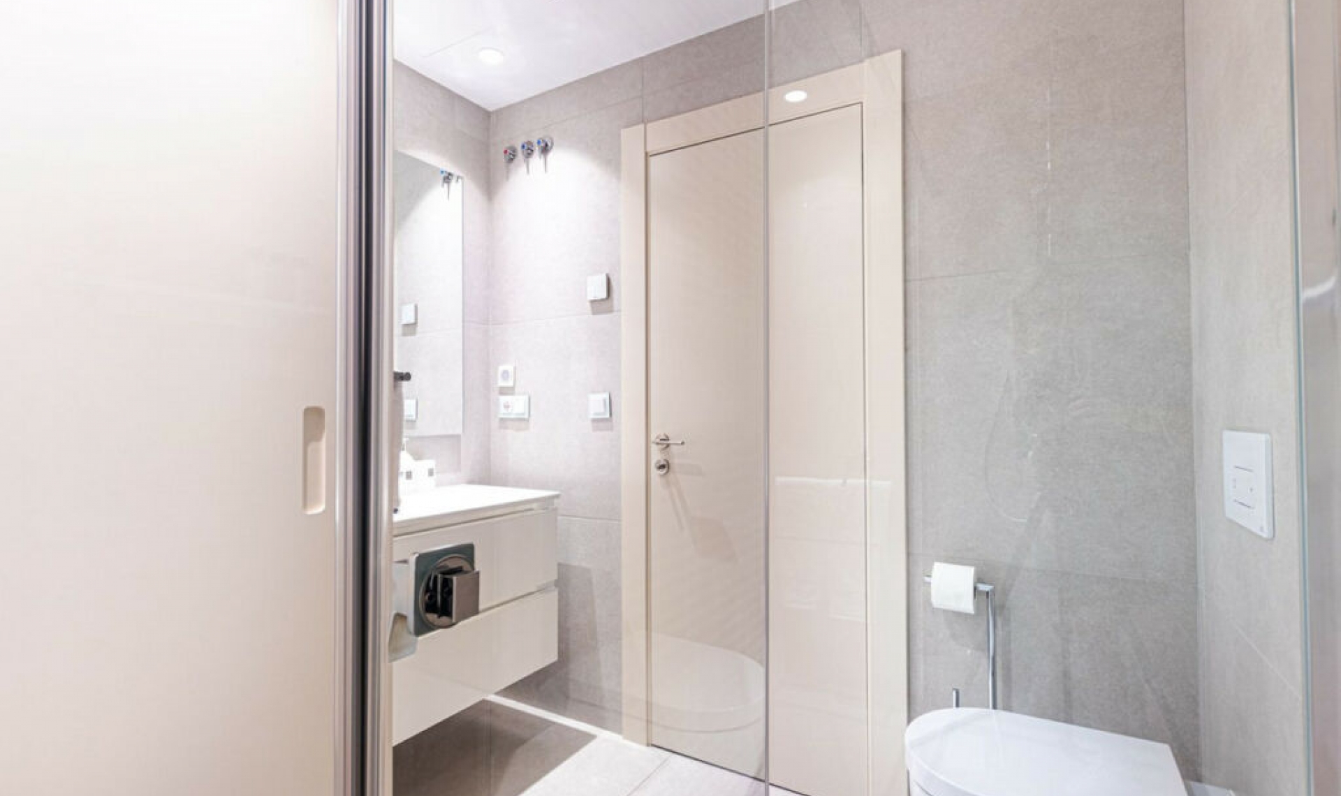 Další prodej - Apartment -
Estepona