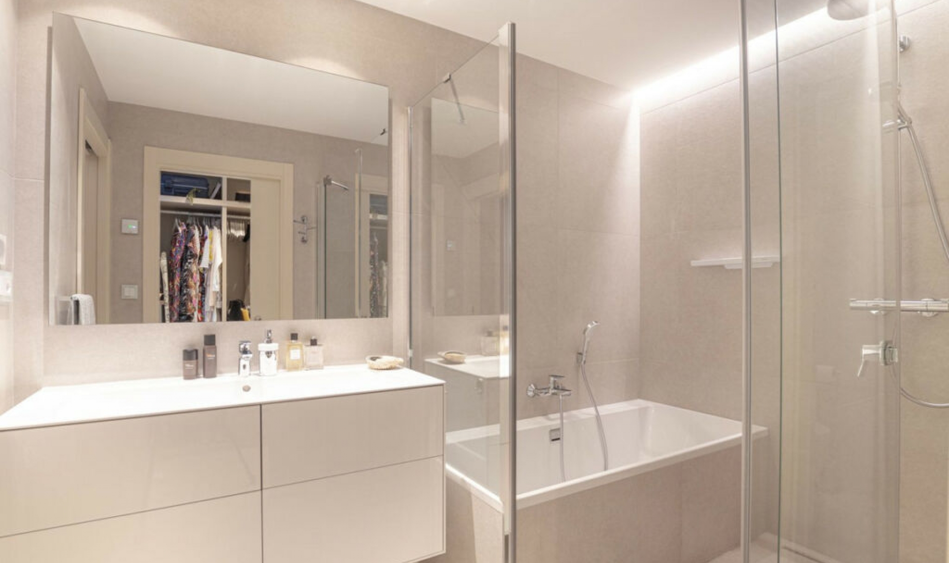 Další prodej - Apartment -
Estepona