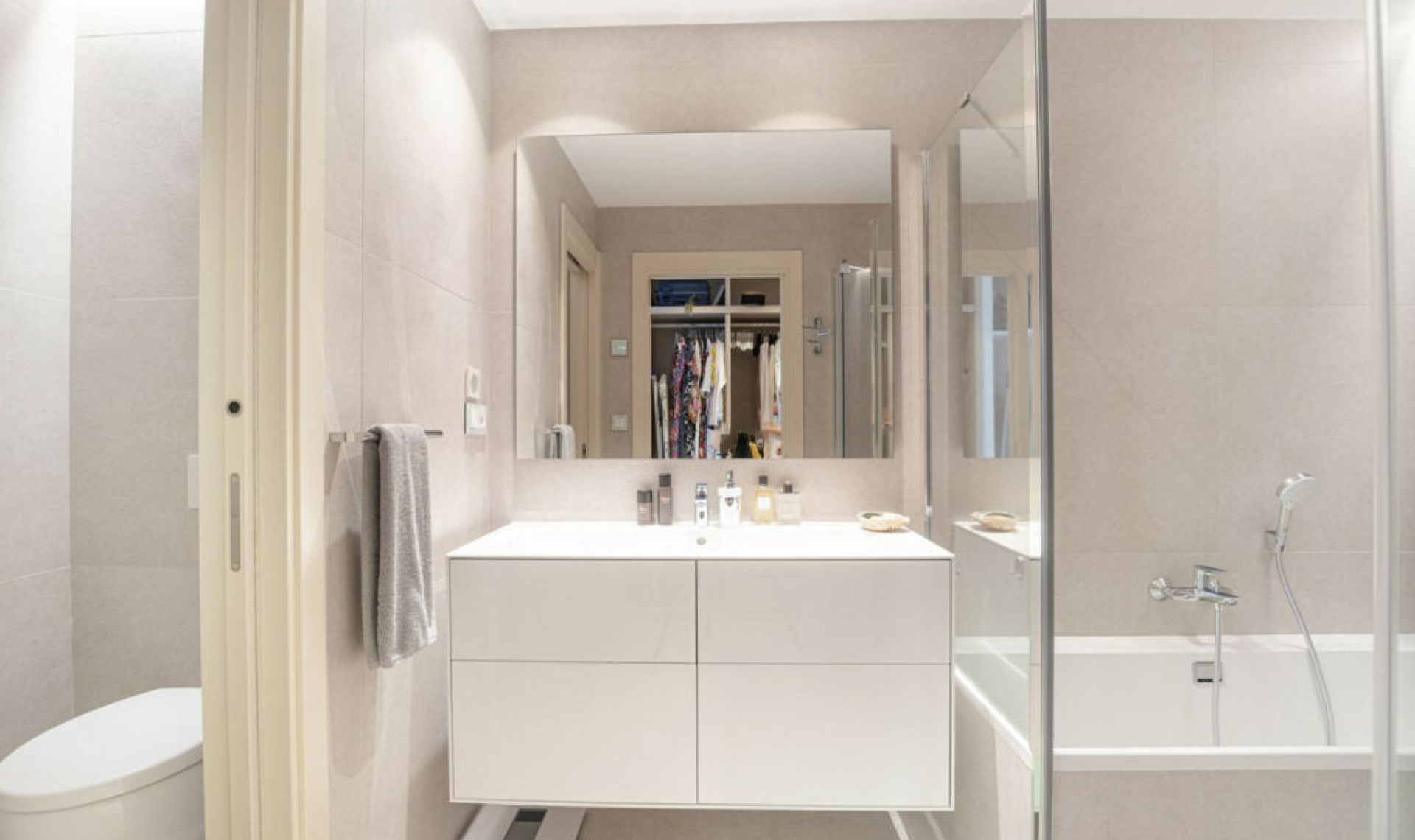 Další prodej - Apartment -
Estepona