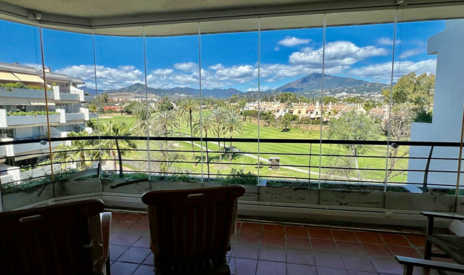 Další prodej - Apartment -
Guadalmina Alta