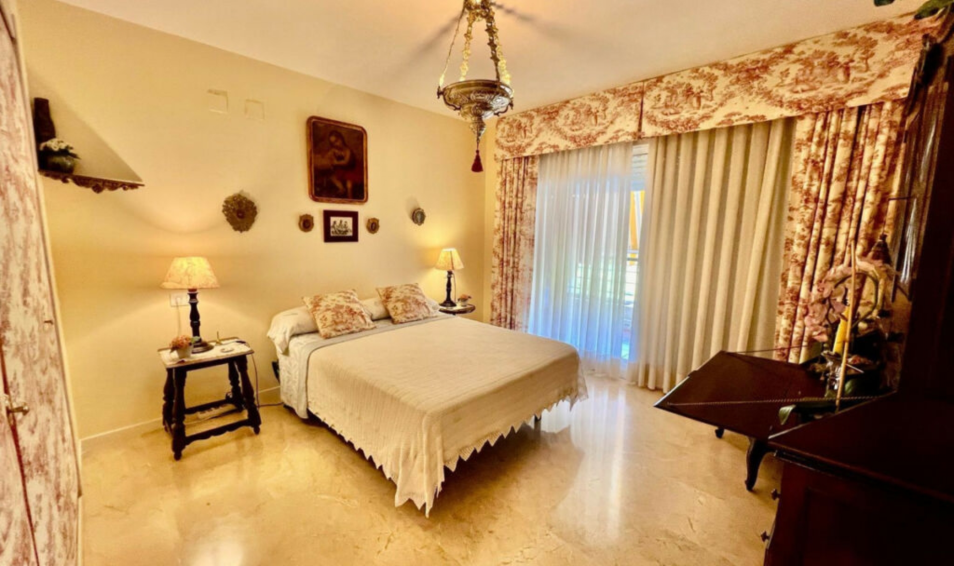 Další prodej - Apartment -
Guadalmina Alta