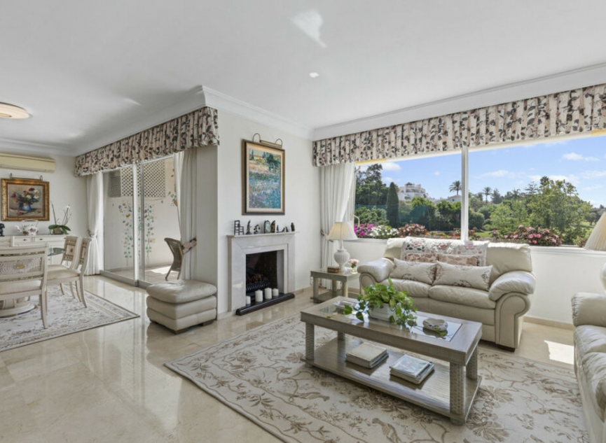 Další prodej - Apartment -
Guadalmina Alta