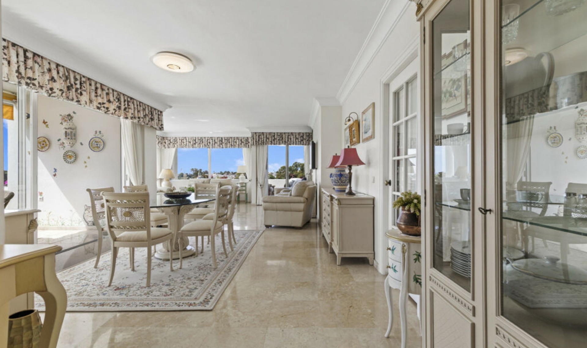 Další prodej - Apartment -
Guadalmina Alta