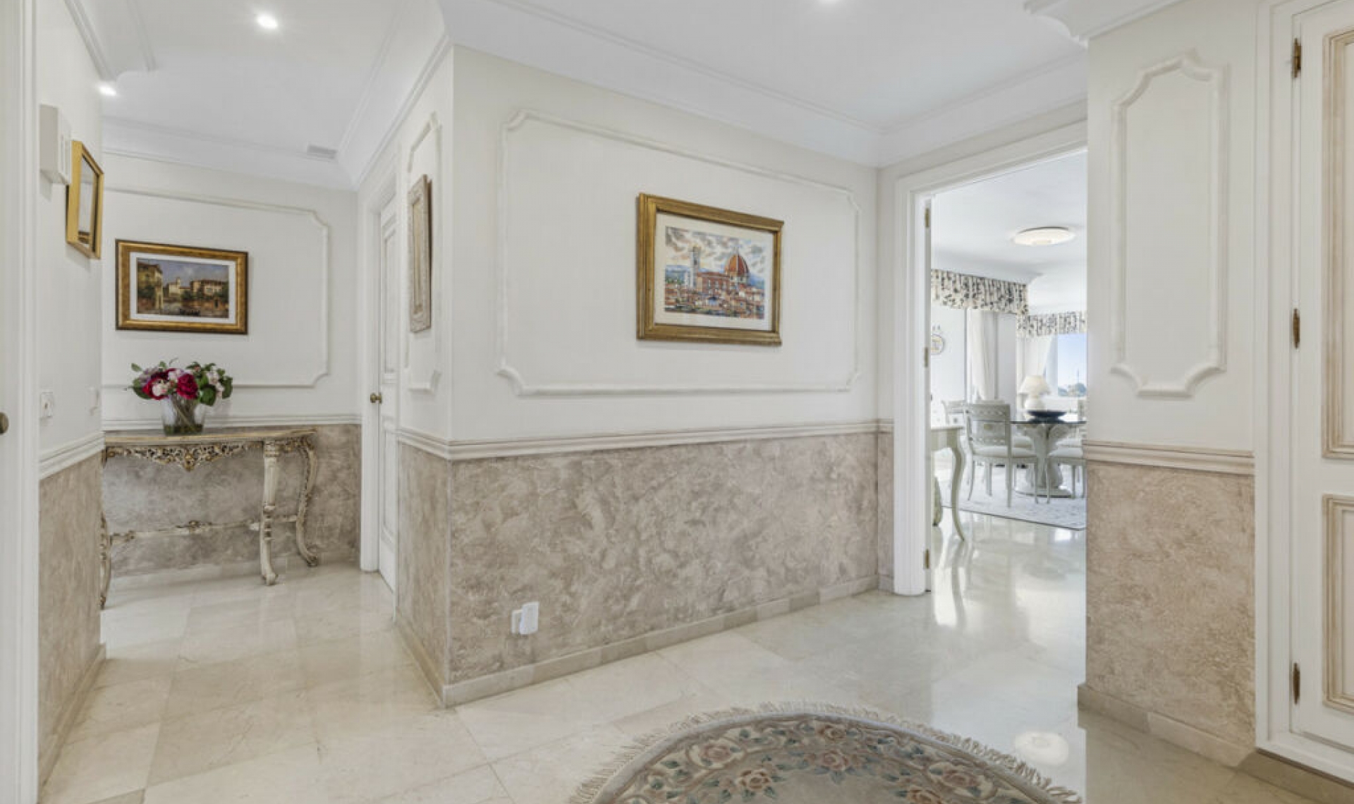 Další prodej - Apartment -
Guadalmina Alta