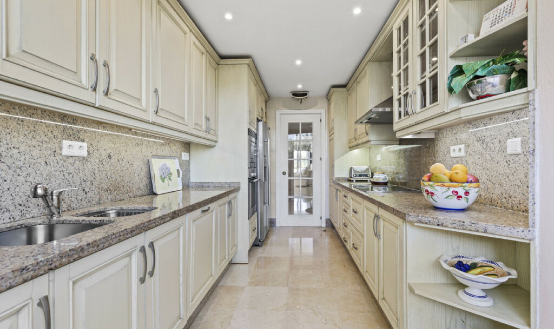Další prodej - Apartment -
Guadalmina Alta