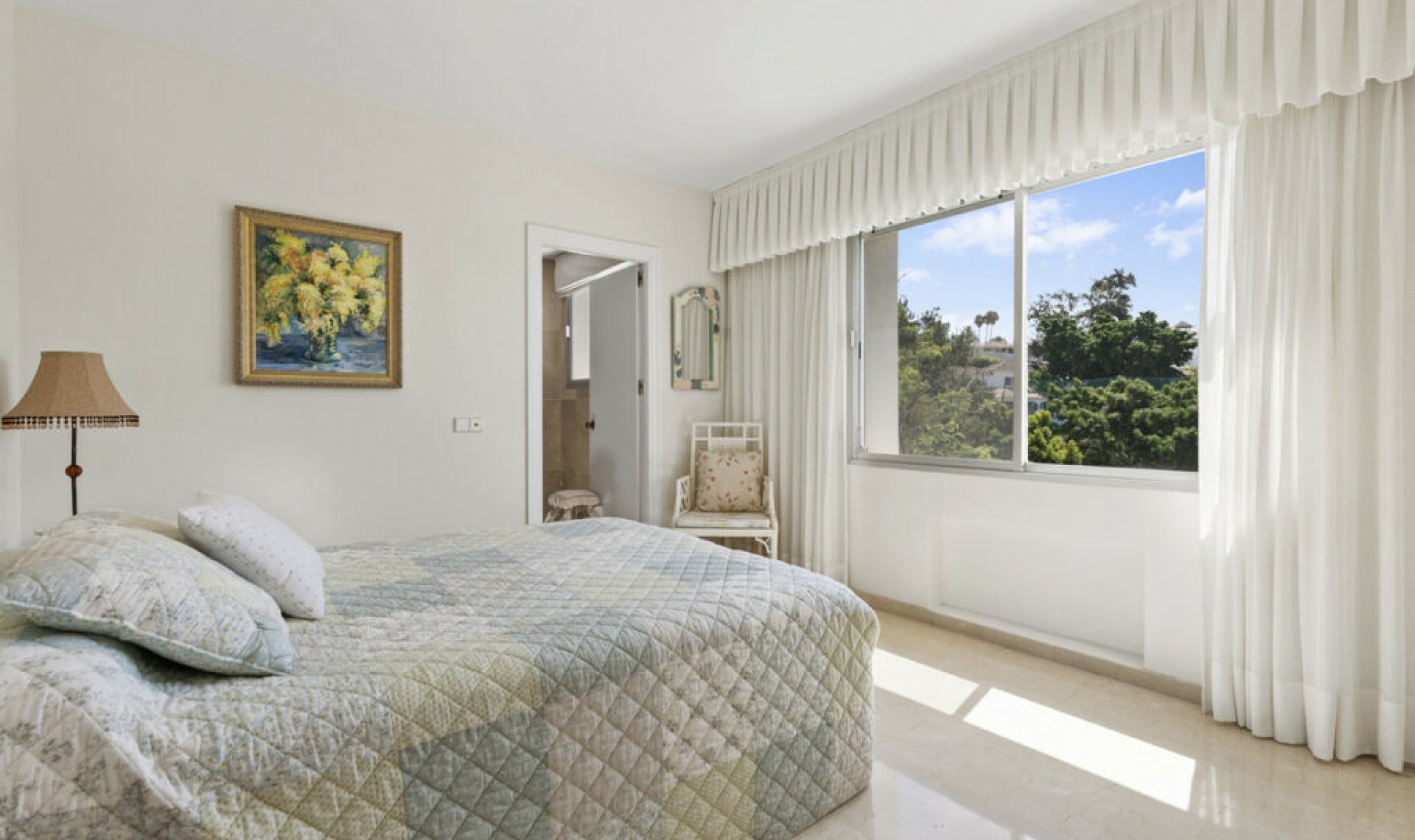 Další prodej - Apartment -
Guadalmina Alta