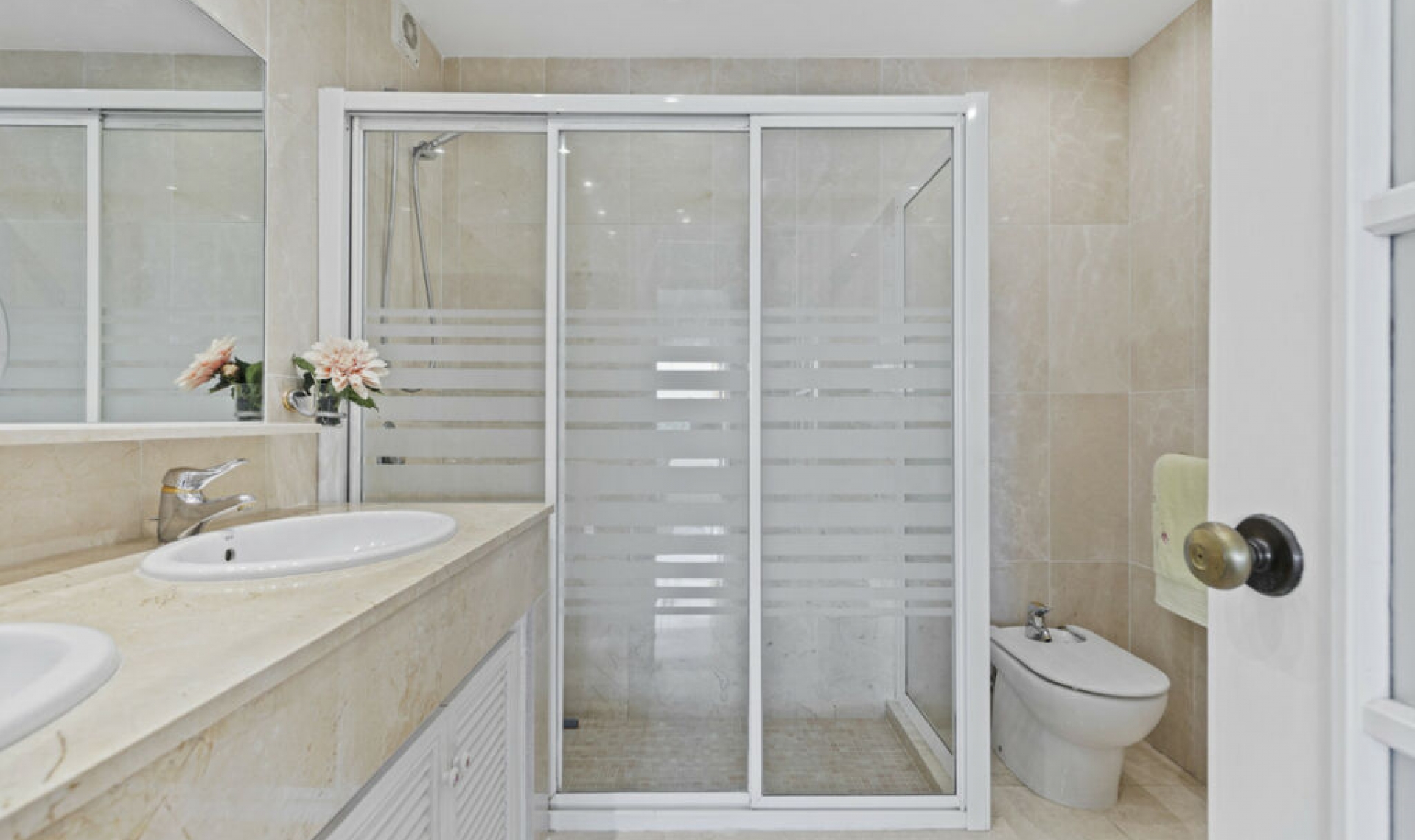 Další prodej - Apartment -
Guadalmina Alta