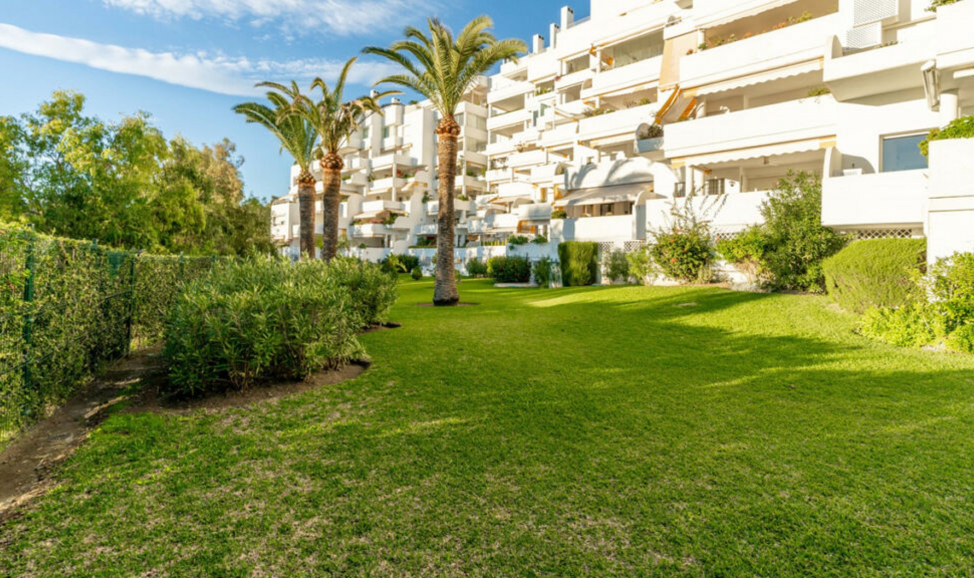 Další prodej - Apartment -
Guadalmina Alta