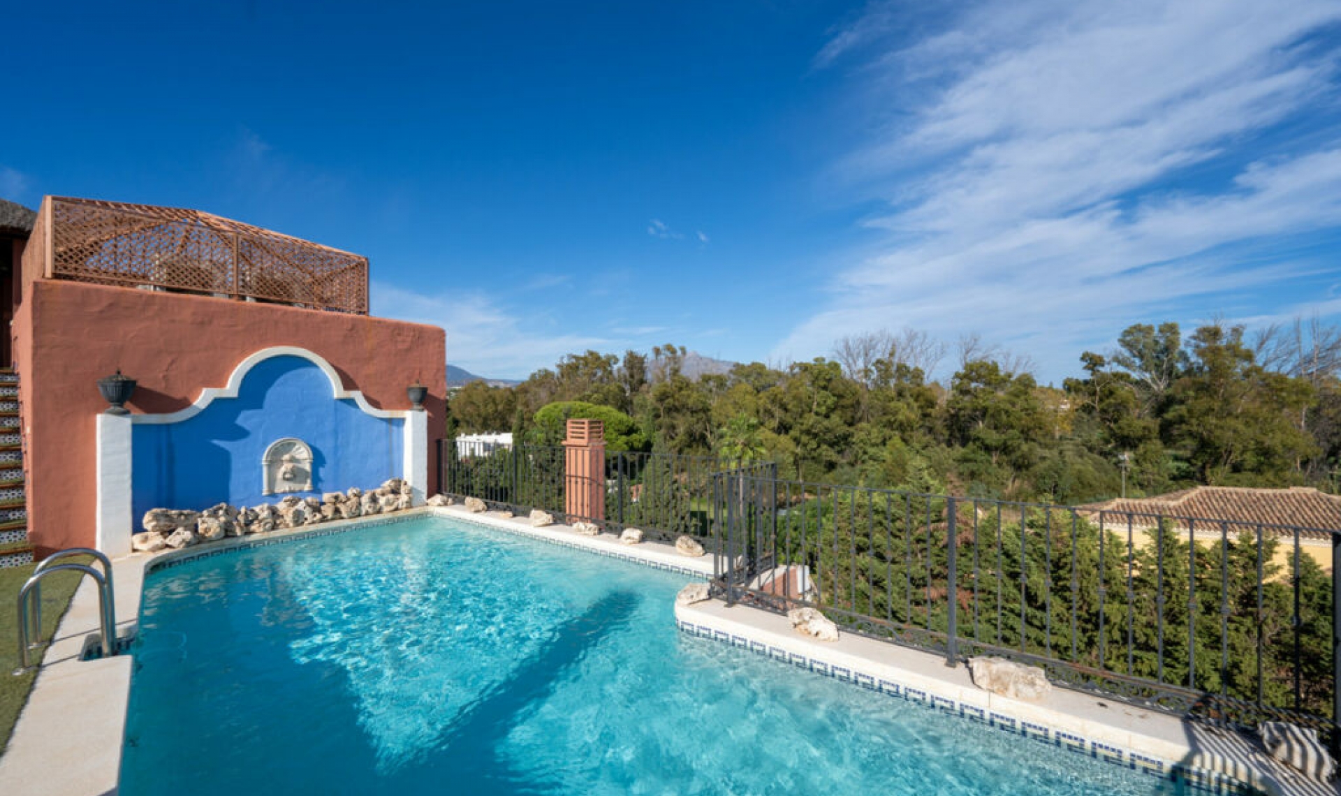 Další prodej - Apartment -
Guadalmina Baja