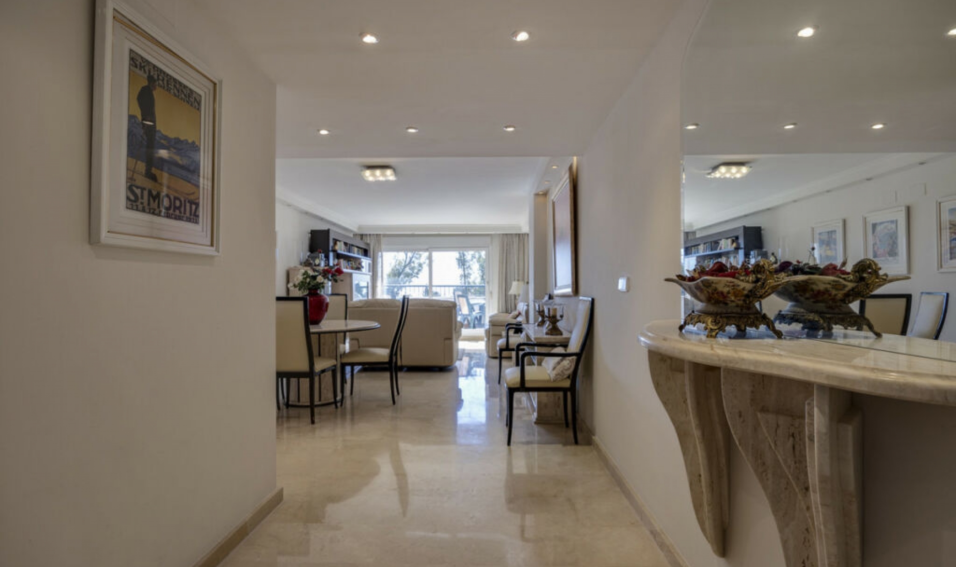 Další prodej - Apartment -
Guadalmina Baja