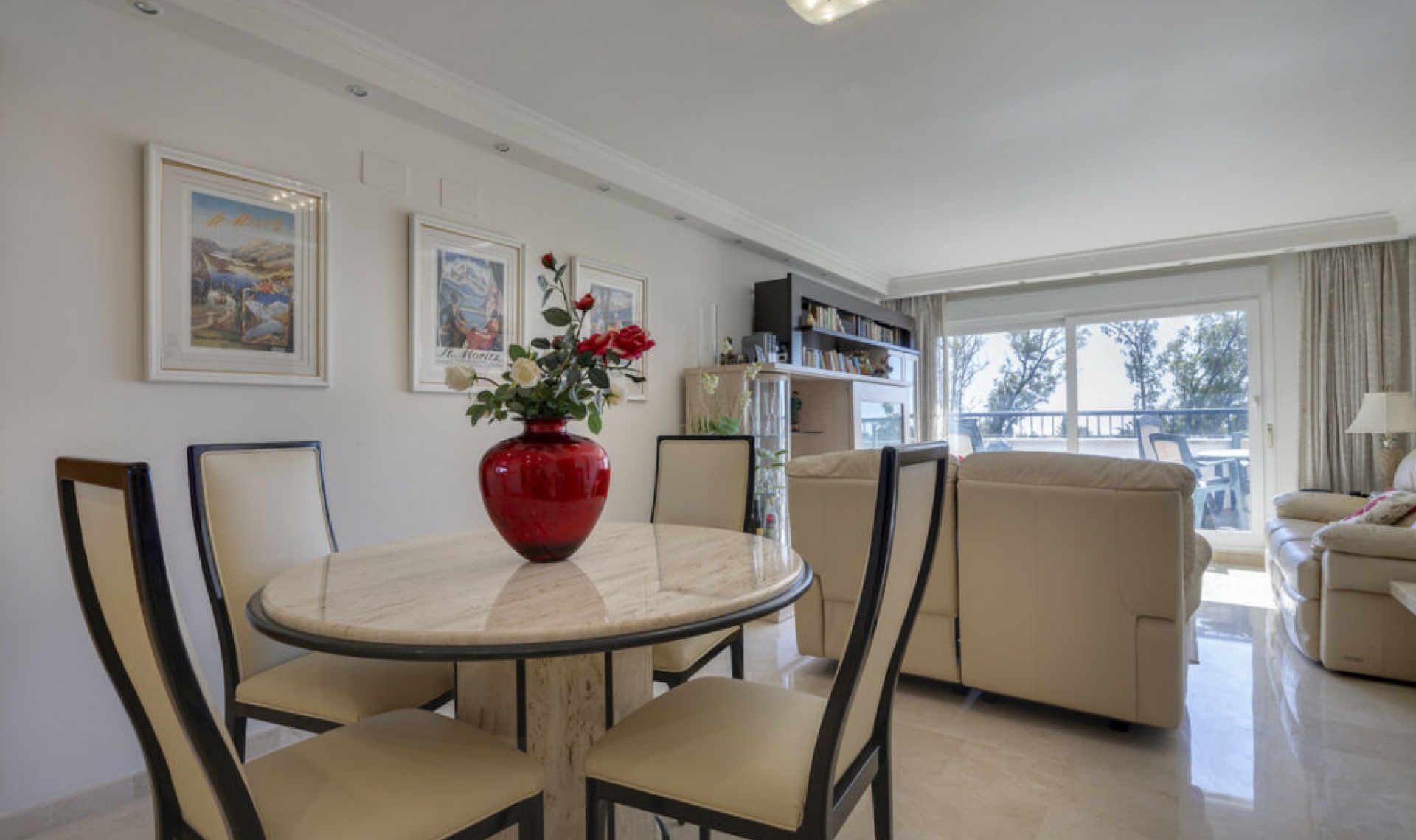Další prodej - Apartment -
Guadalmina Baja