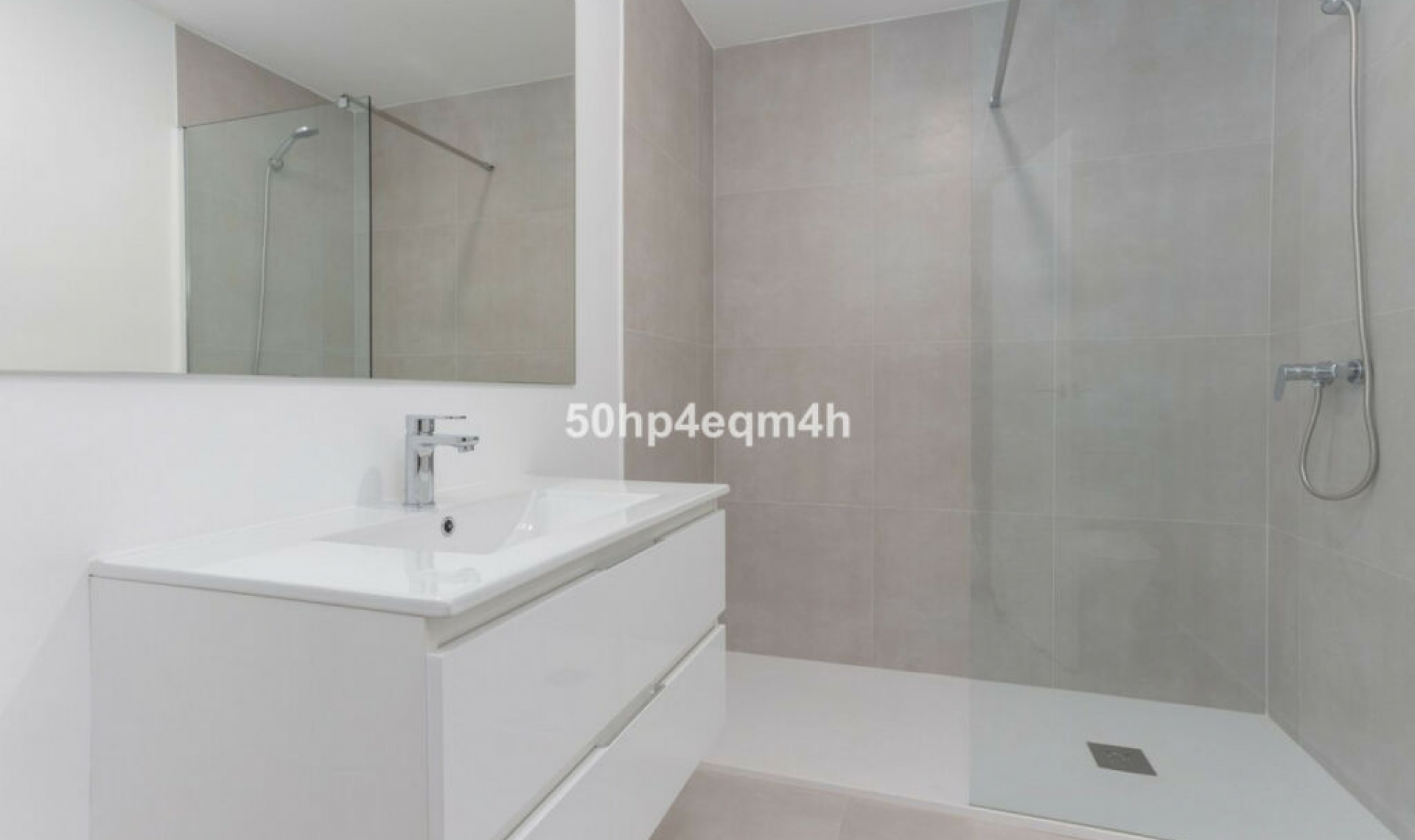 Další prodej - Apartment -
Guadalmina Baja
