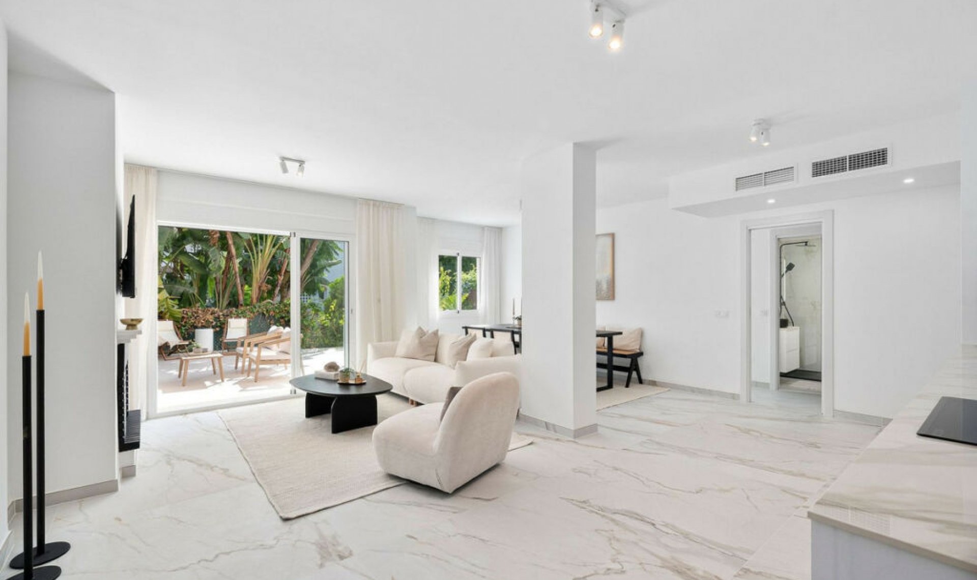 Další prodej - Apartment -
Guadalmina Baja