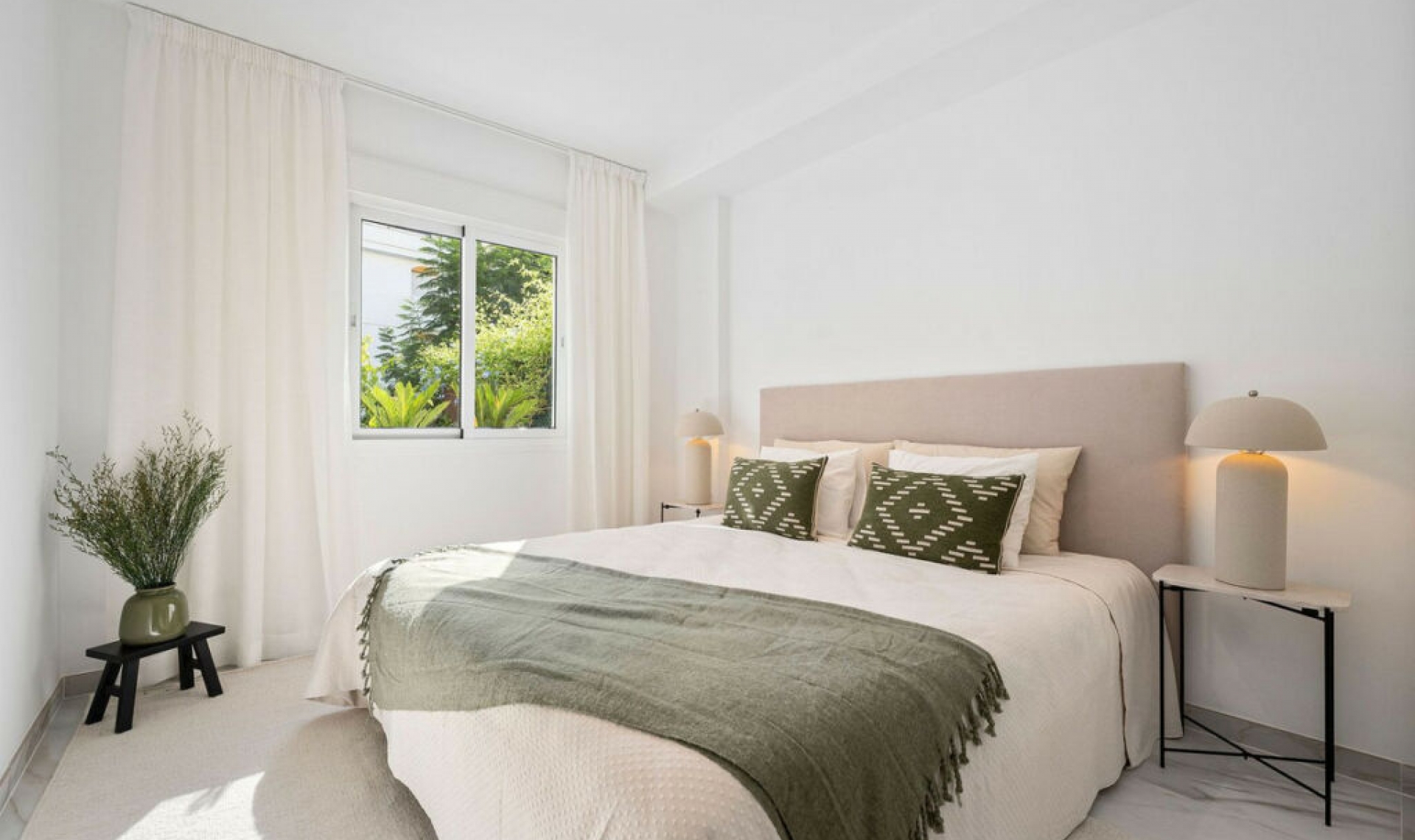 Další prodej - Apartment -
Guadalmina Baja
