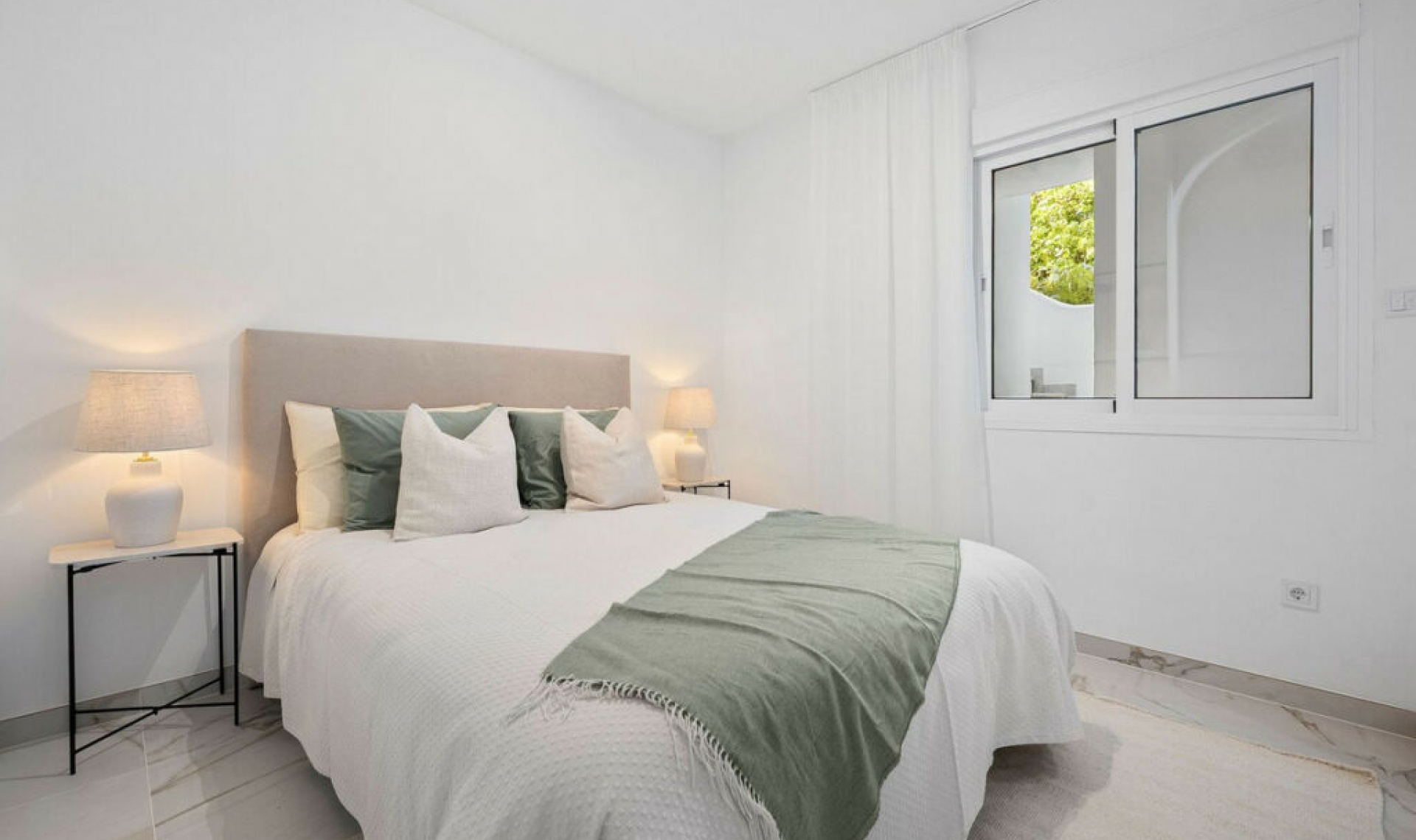 Další prodej - Apartment -
Guadalmina Baja