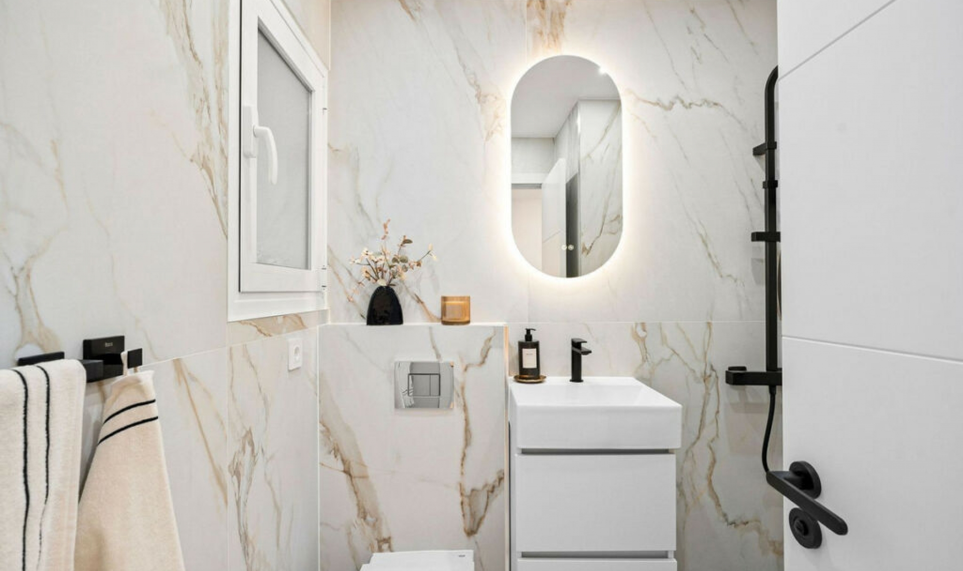 Další prodej - Apartment -
Guadalmina Baja