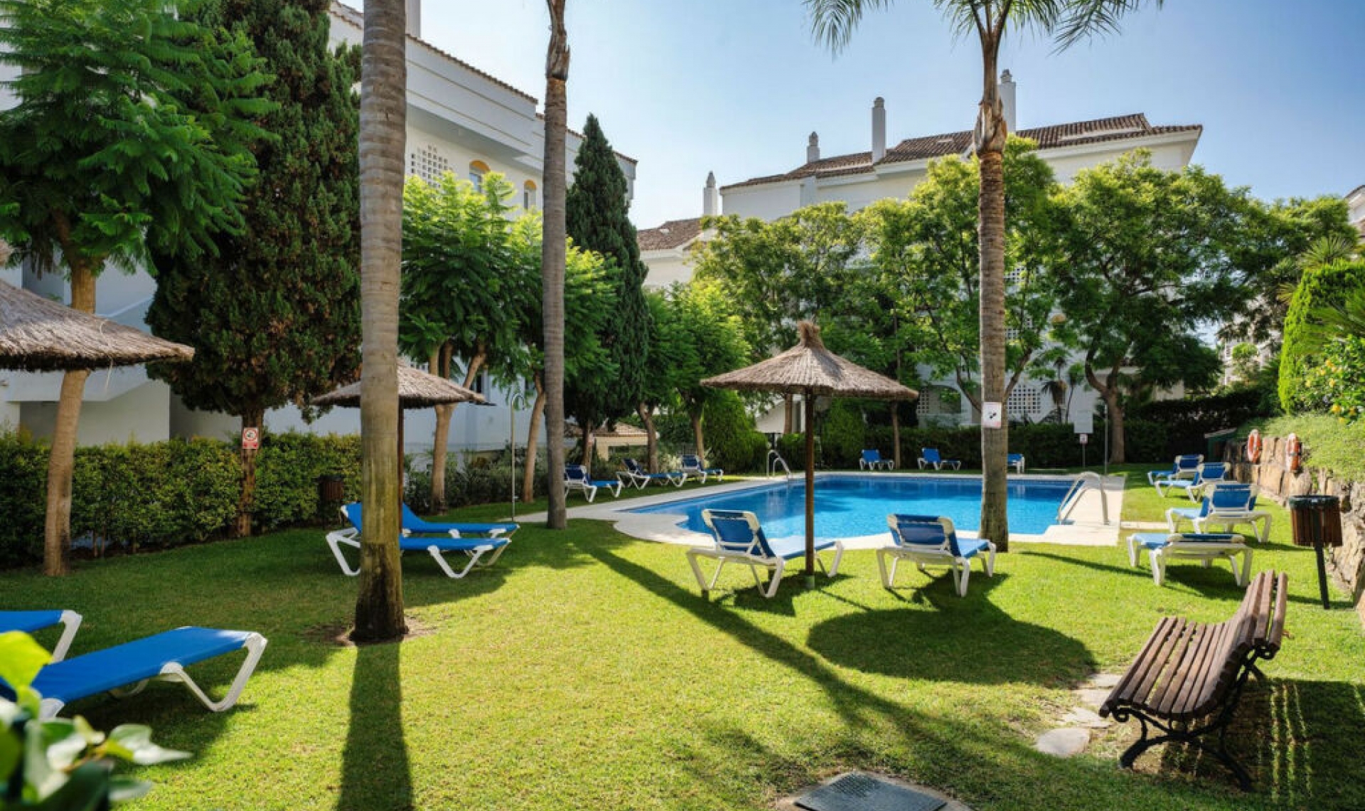 Další prodej - Apartment -
Guadalmina Baja