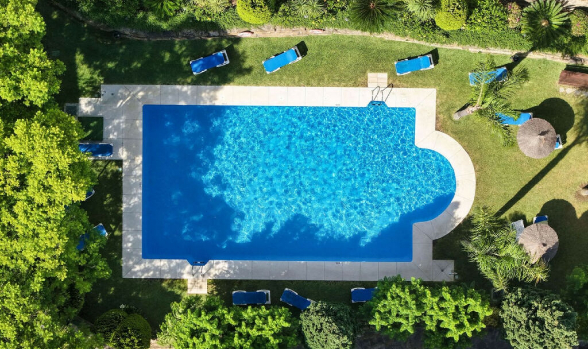 Další prodej - Apartment -
Guadalmina Baja