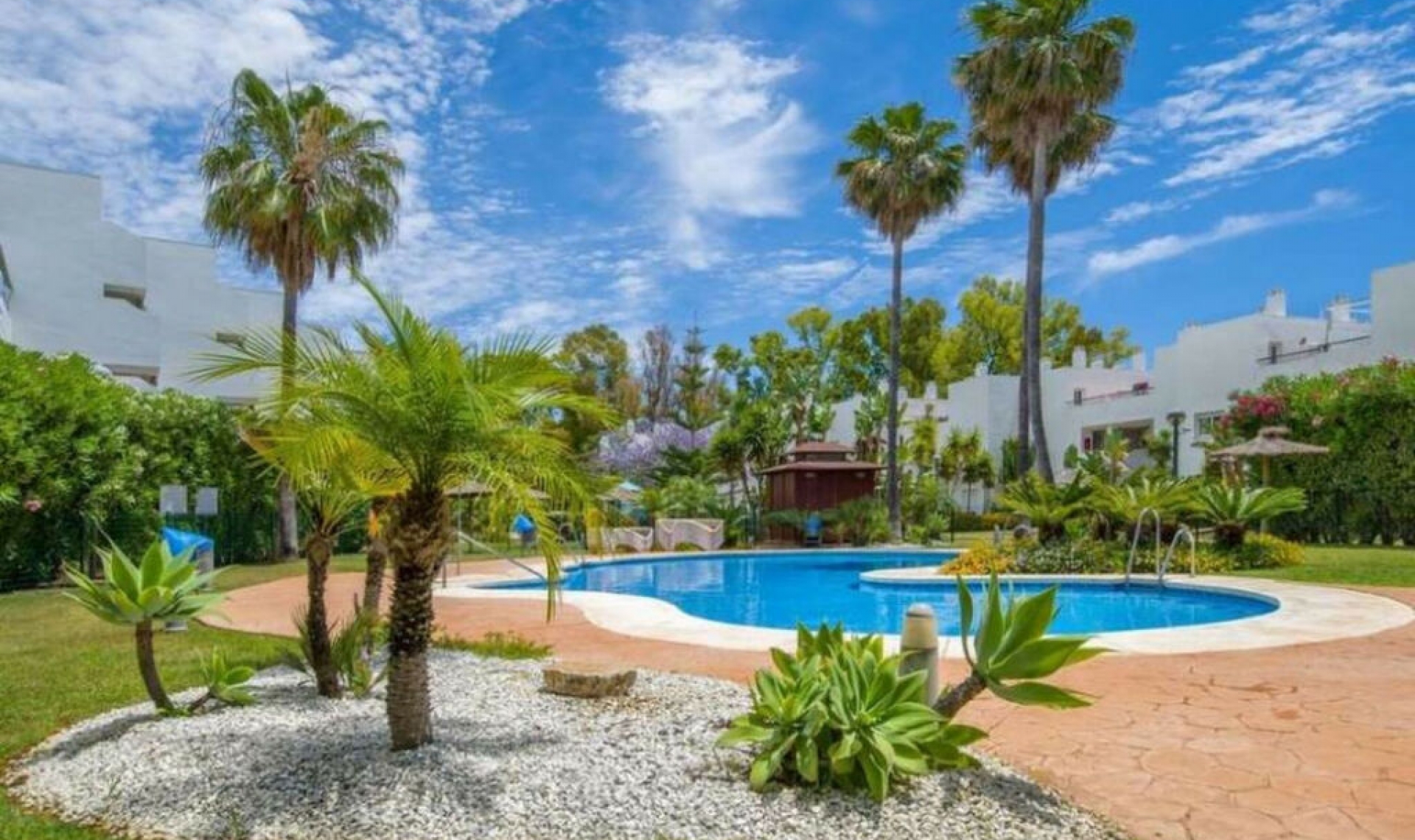 Další prodej - Apartment -
Guadalmina Baja