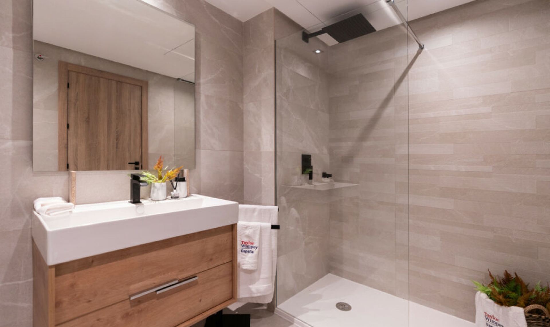 Další prodej - Apartment -
Istán