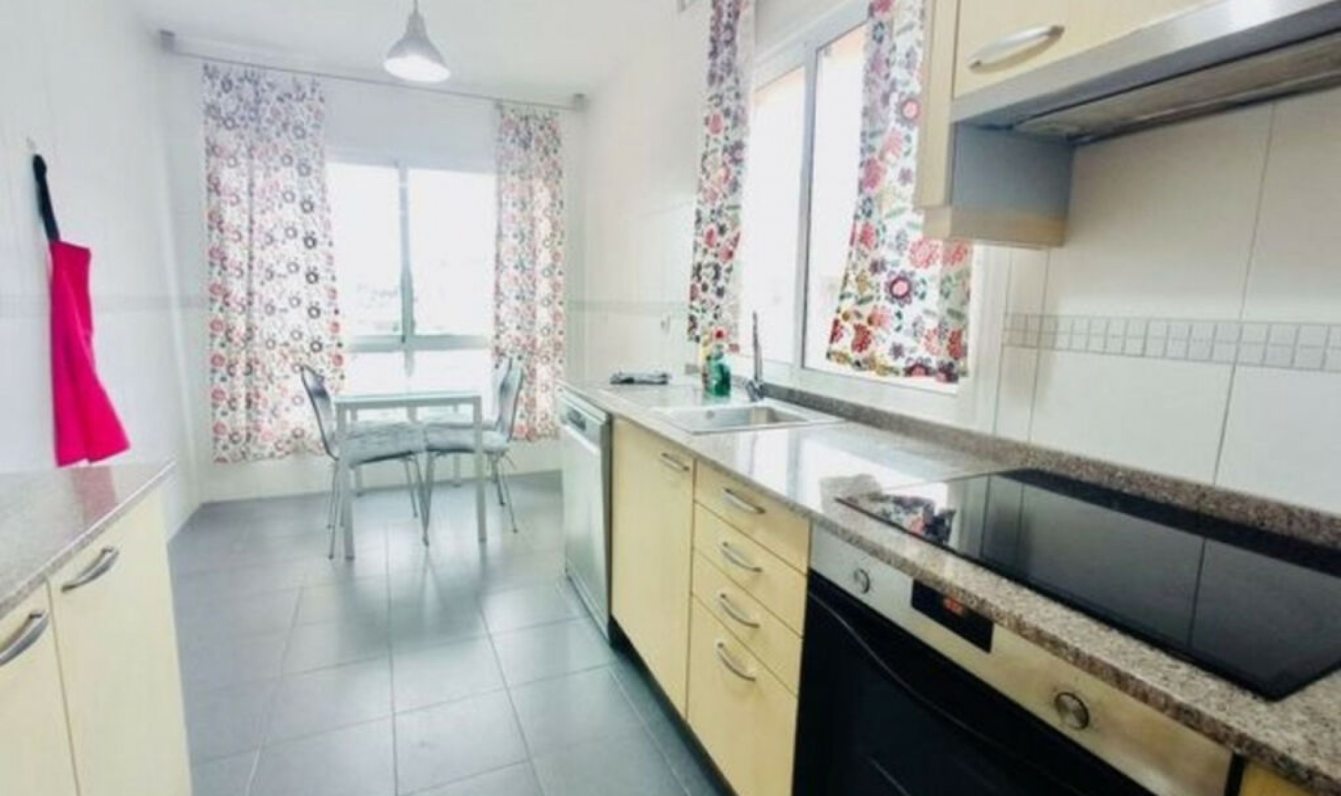 Další prodej - Apartment -
Los Pacos