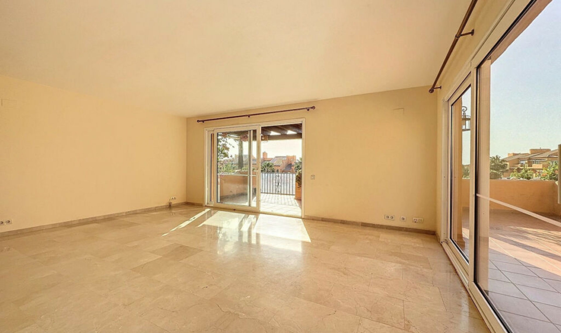 Další prodej - Apartment -
Manilva