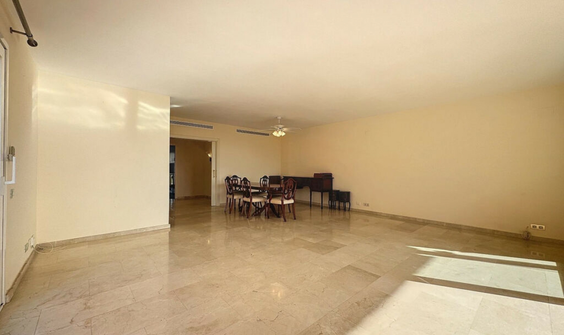 Další prodej - Apartment -
Manilva