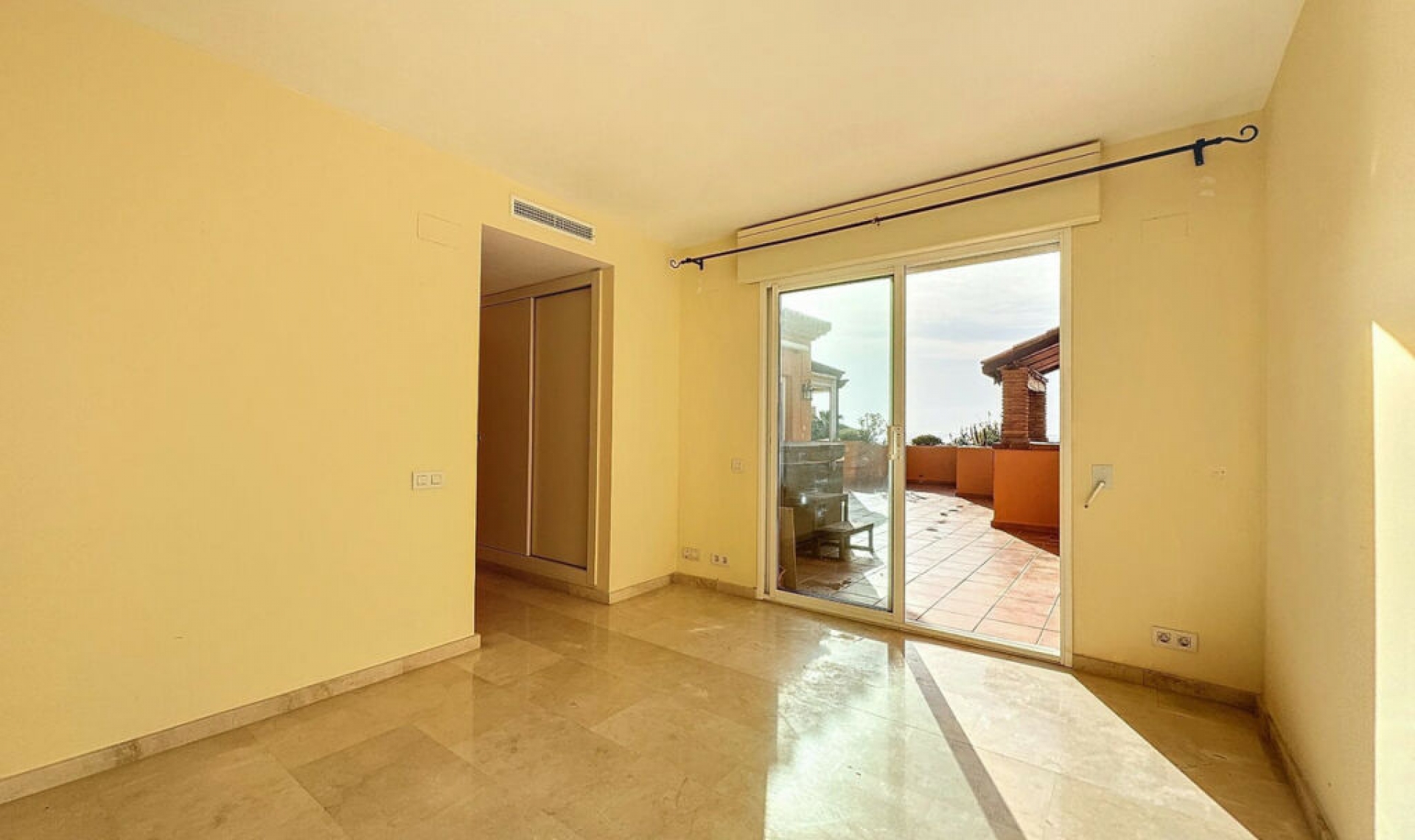 Další prodej - Apartment -
Manilva