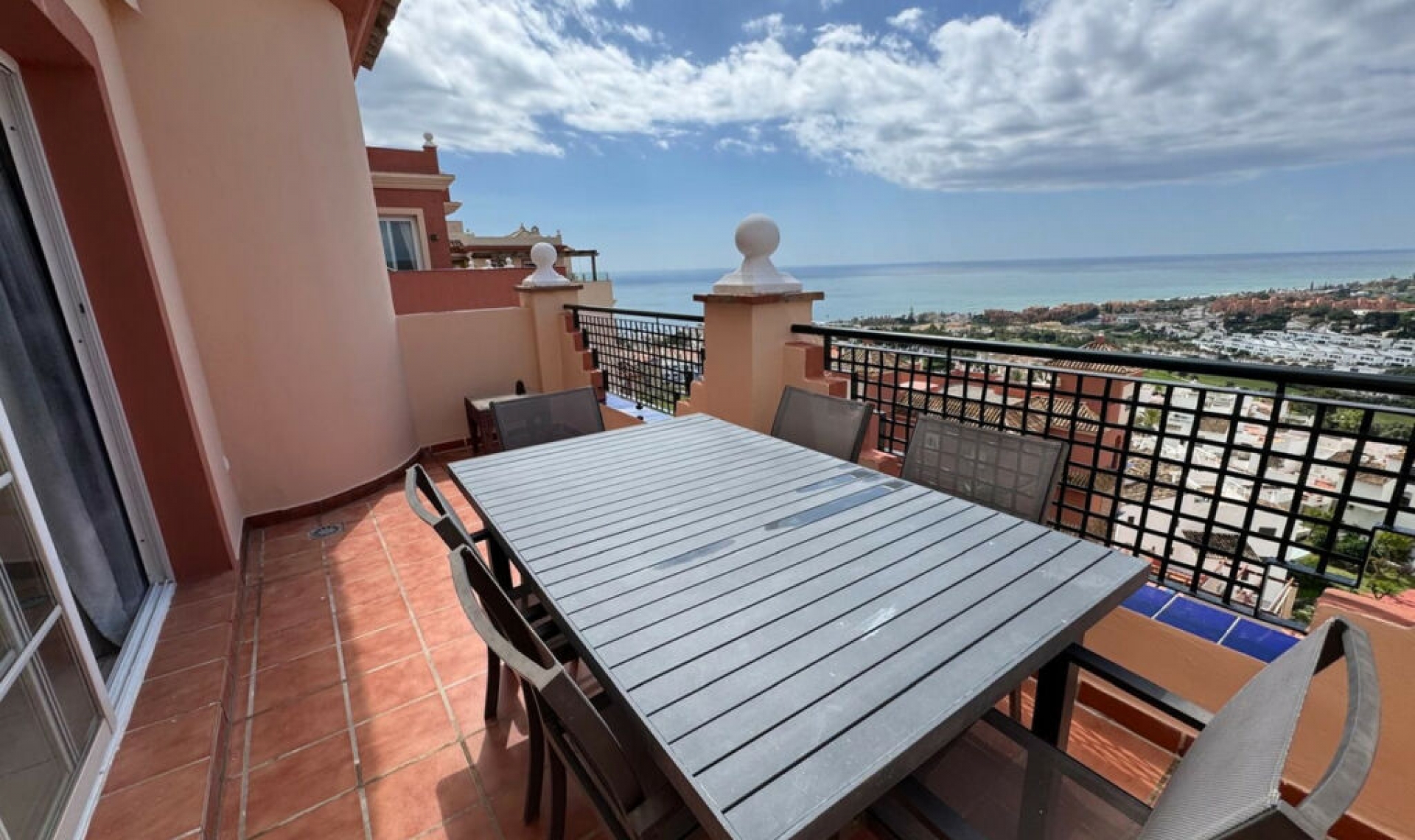 Další prodej - Apartment -
Manilva