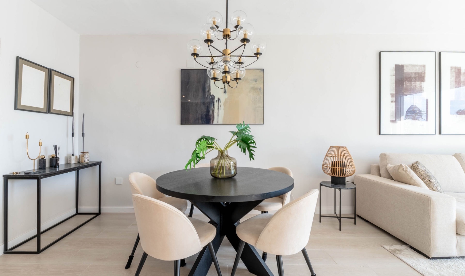 Další prodej - Apartment -
Marbella - Nueva Andalucía