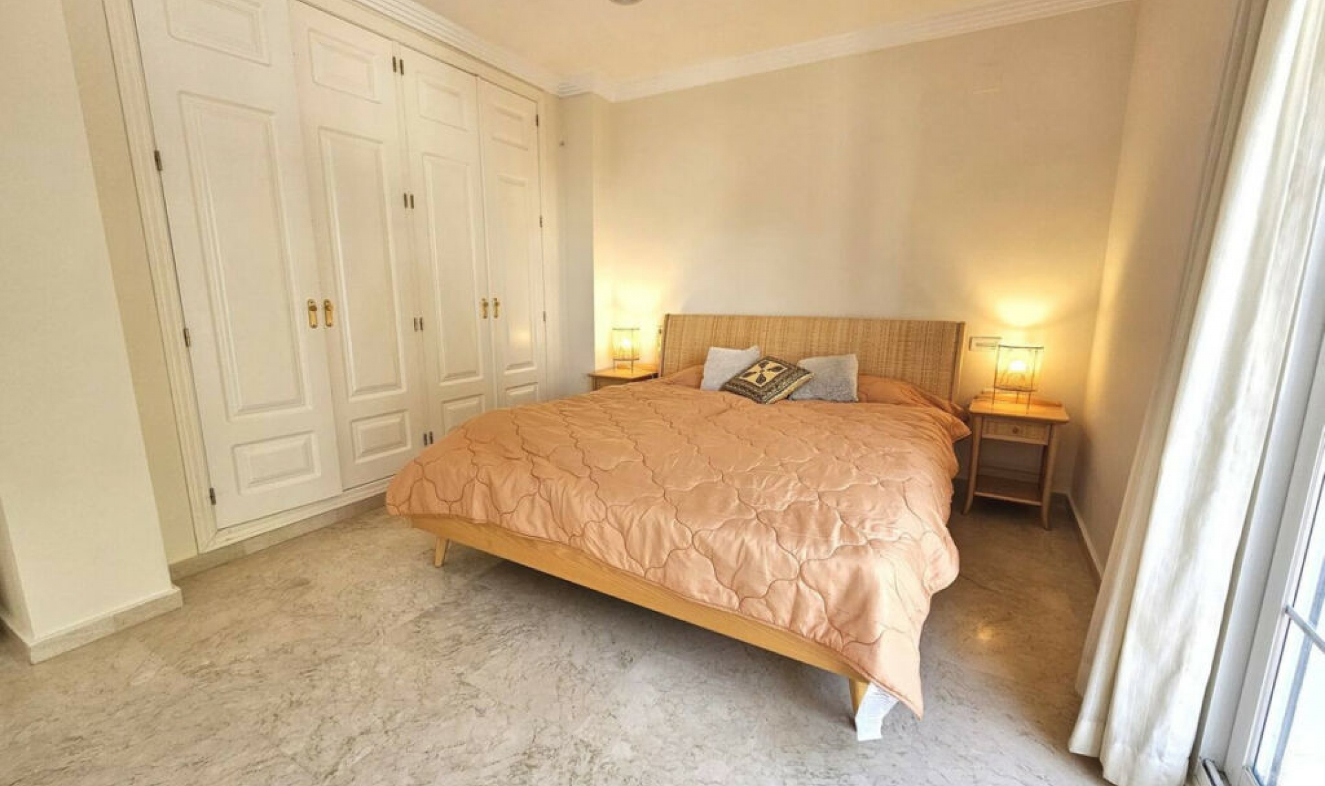 Další prodej - Apartment -
Marbella