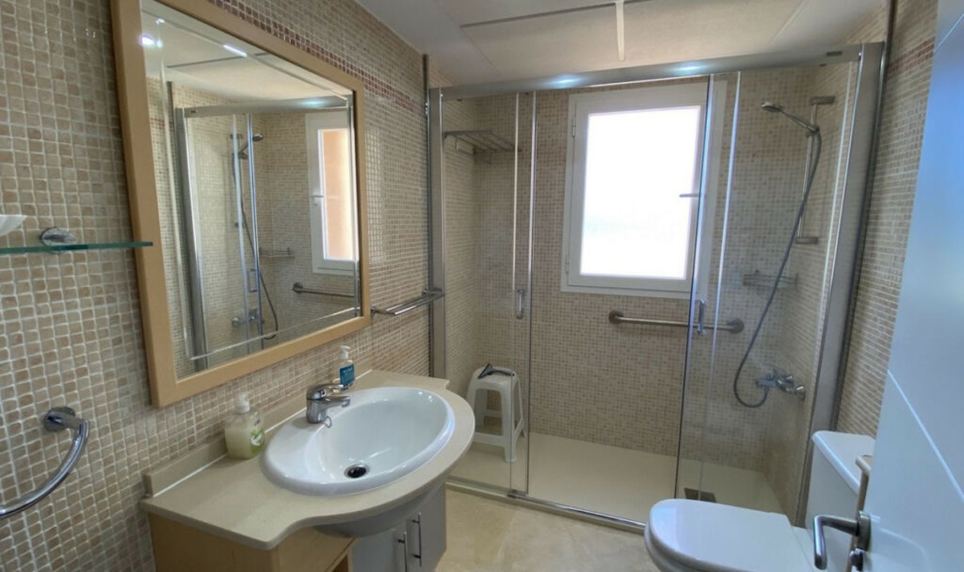 Další prodej - Apartment -
New Golden Mile