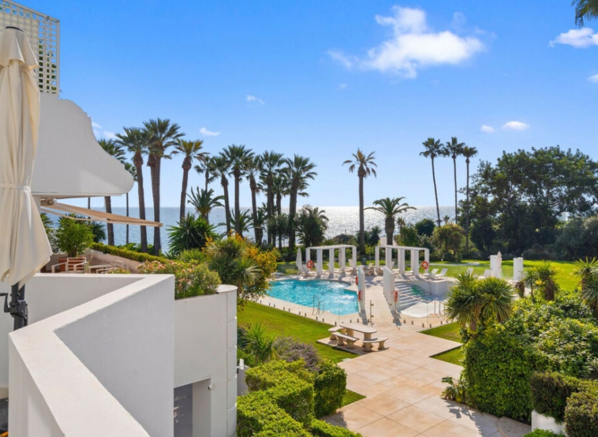 Další prodej - Apartment -
New Golden Mile