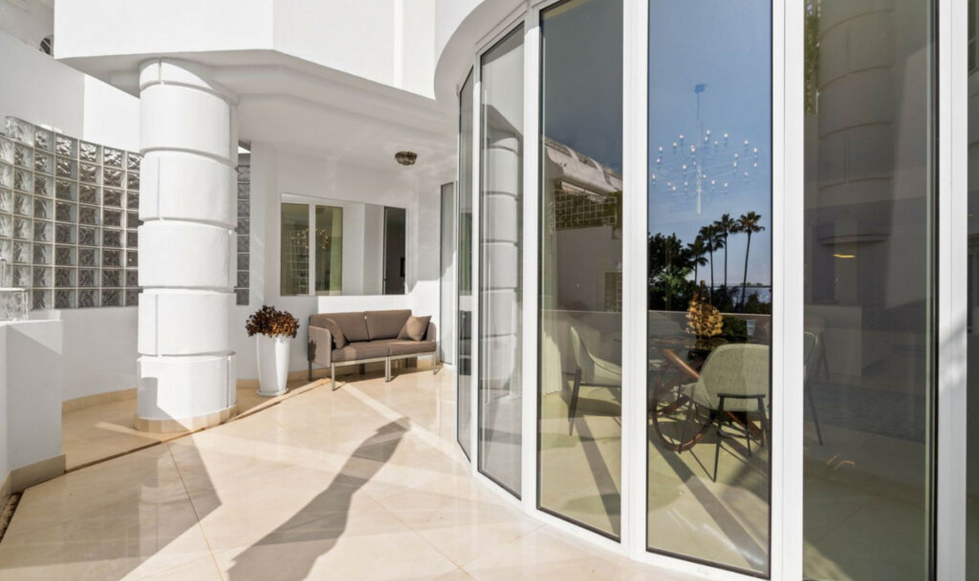 Další prodej - Apartment -
New Golden Mile