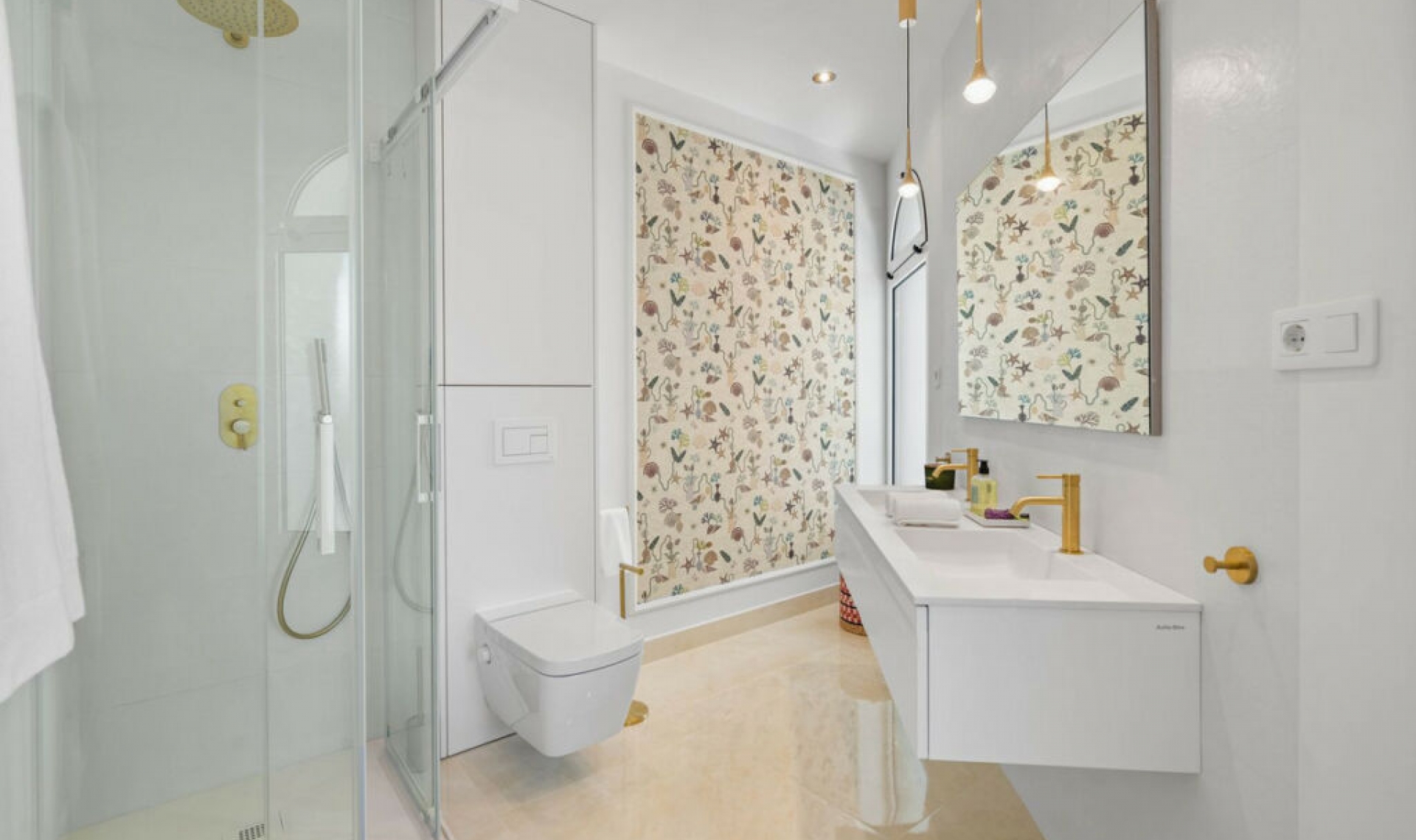 Další prodej - Apartment -
New Golden Mile