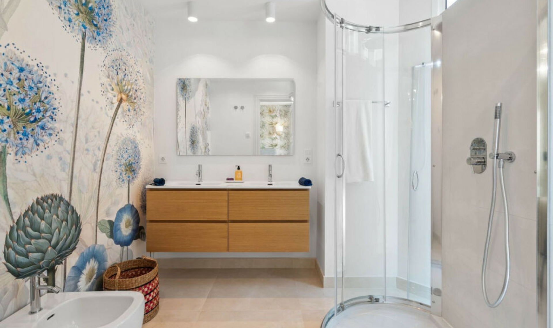 Další prodej - Apartment -
New Golden Mile