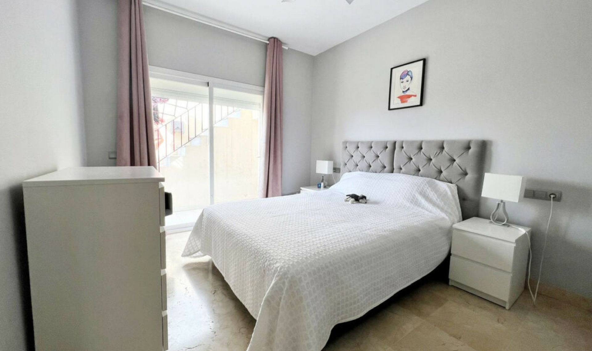 Další prodej - Apartment -
New Golden Mile