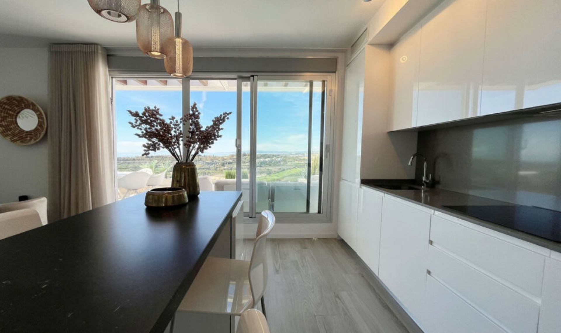 Další prodej - Apartment -
New Golden Mile