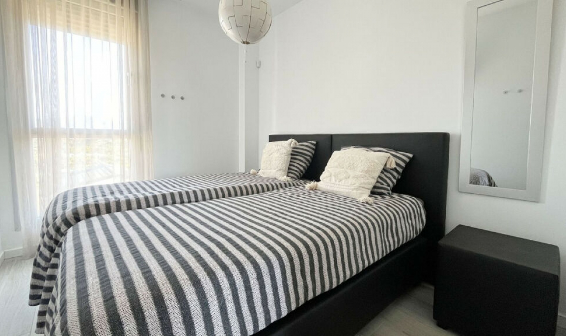Další prodej - Apartment -
New Golden Mile