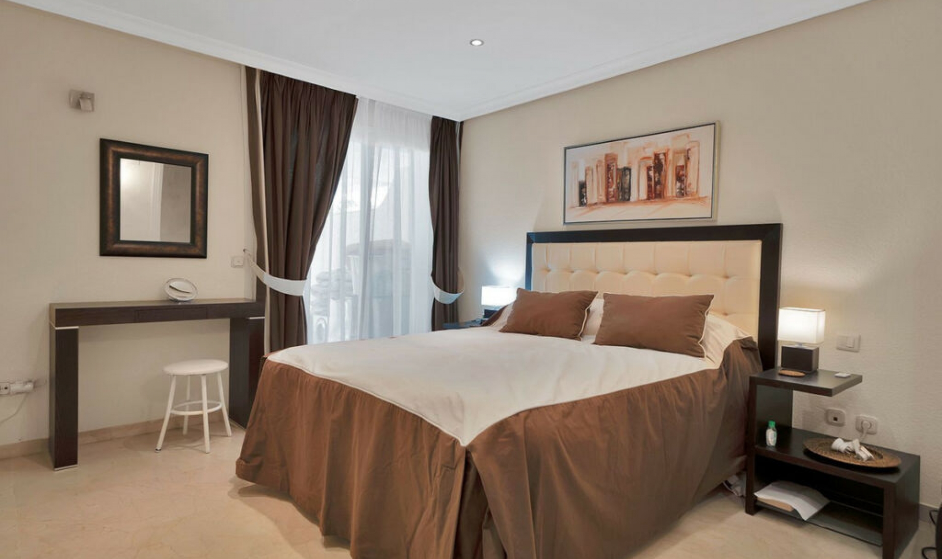 Další prodej - Apartment -
New Golden Mile