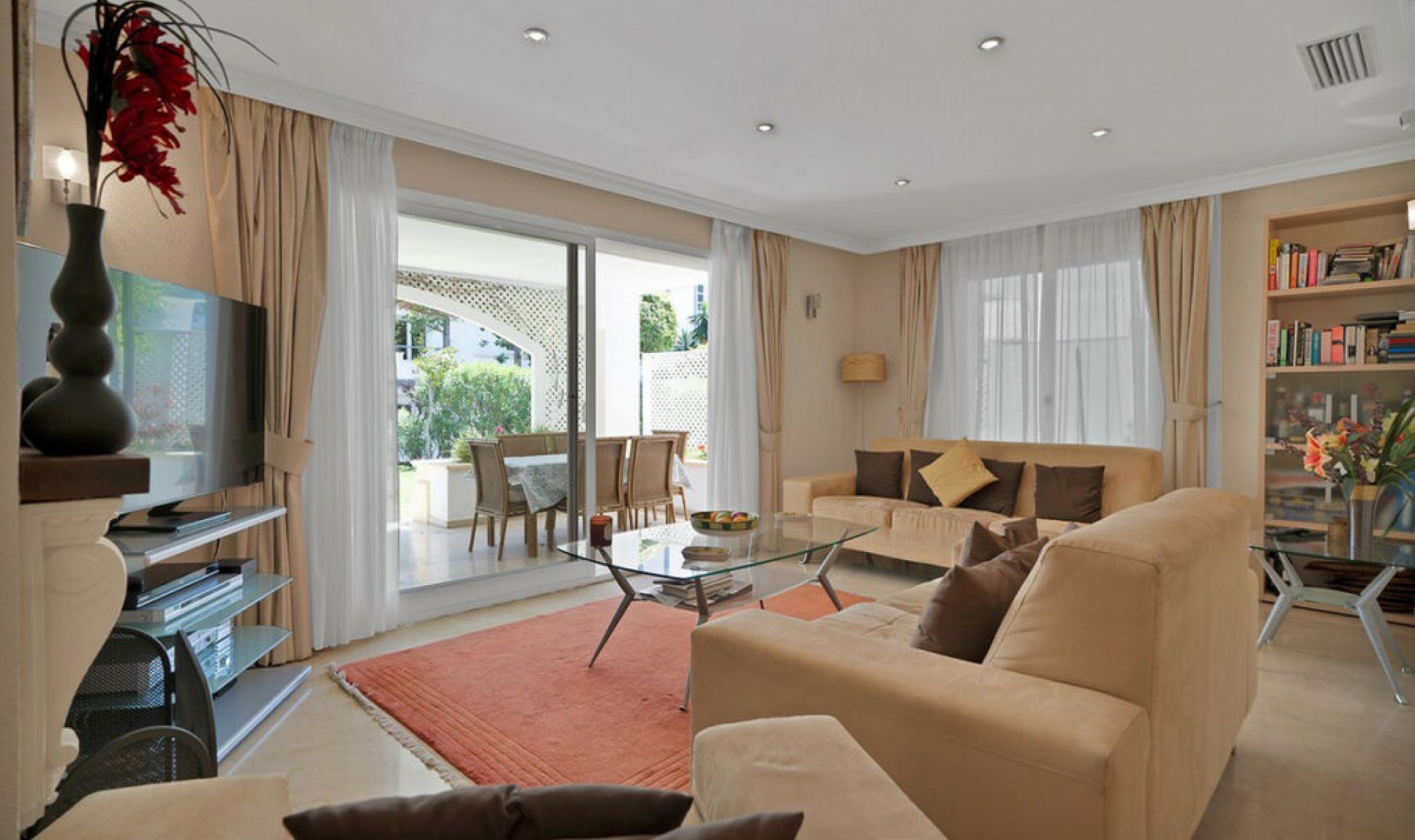 Další prodej - Apartment -
New Golden Mile