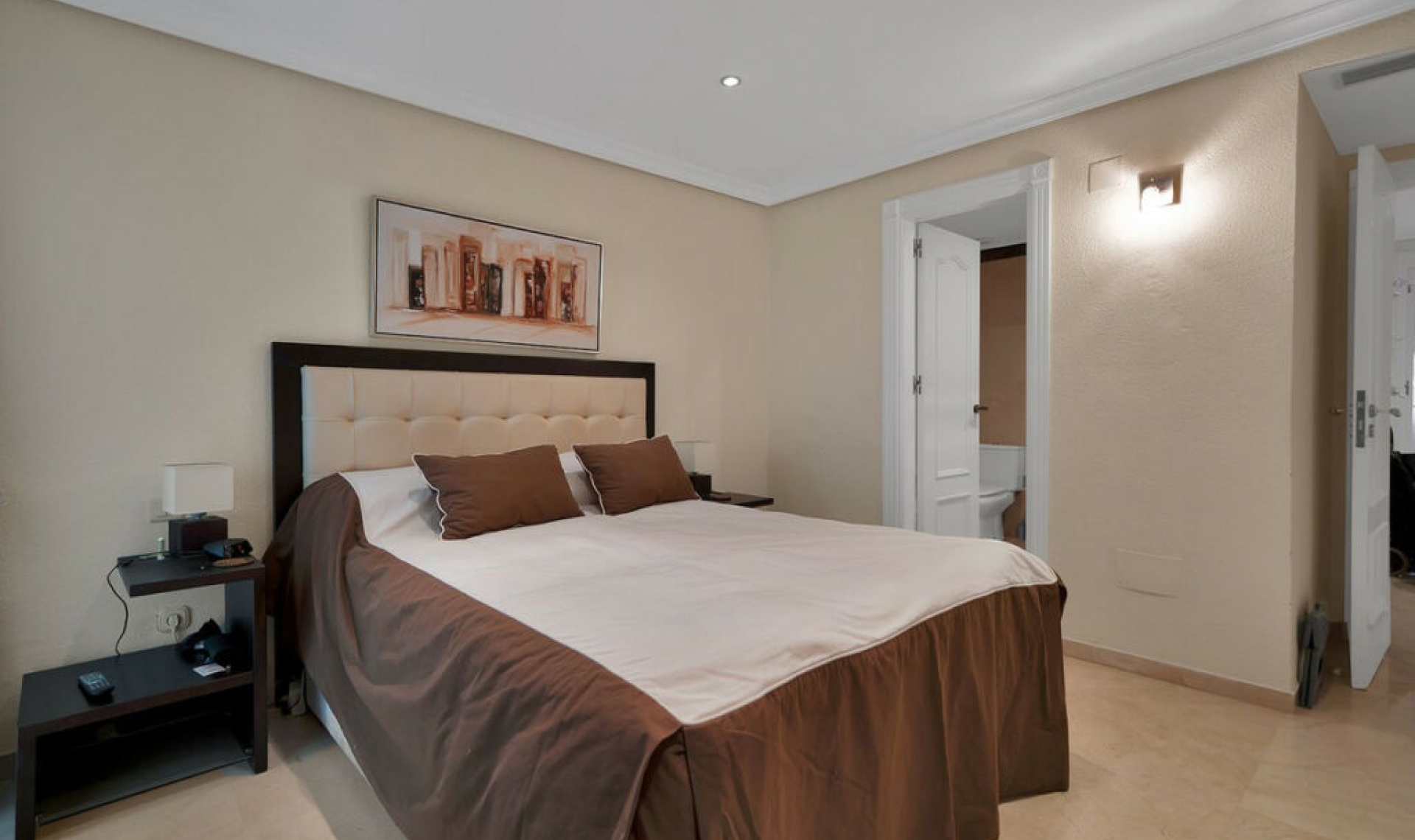 Další prodej - Apartment -
New Golden Mile