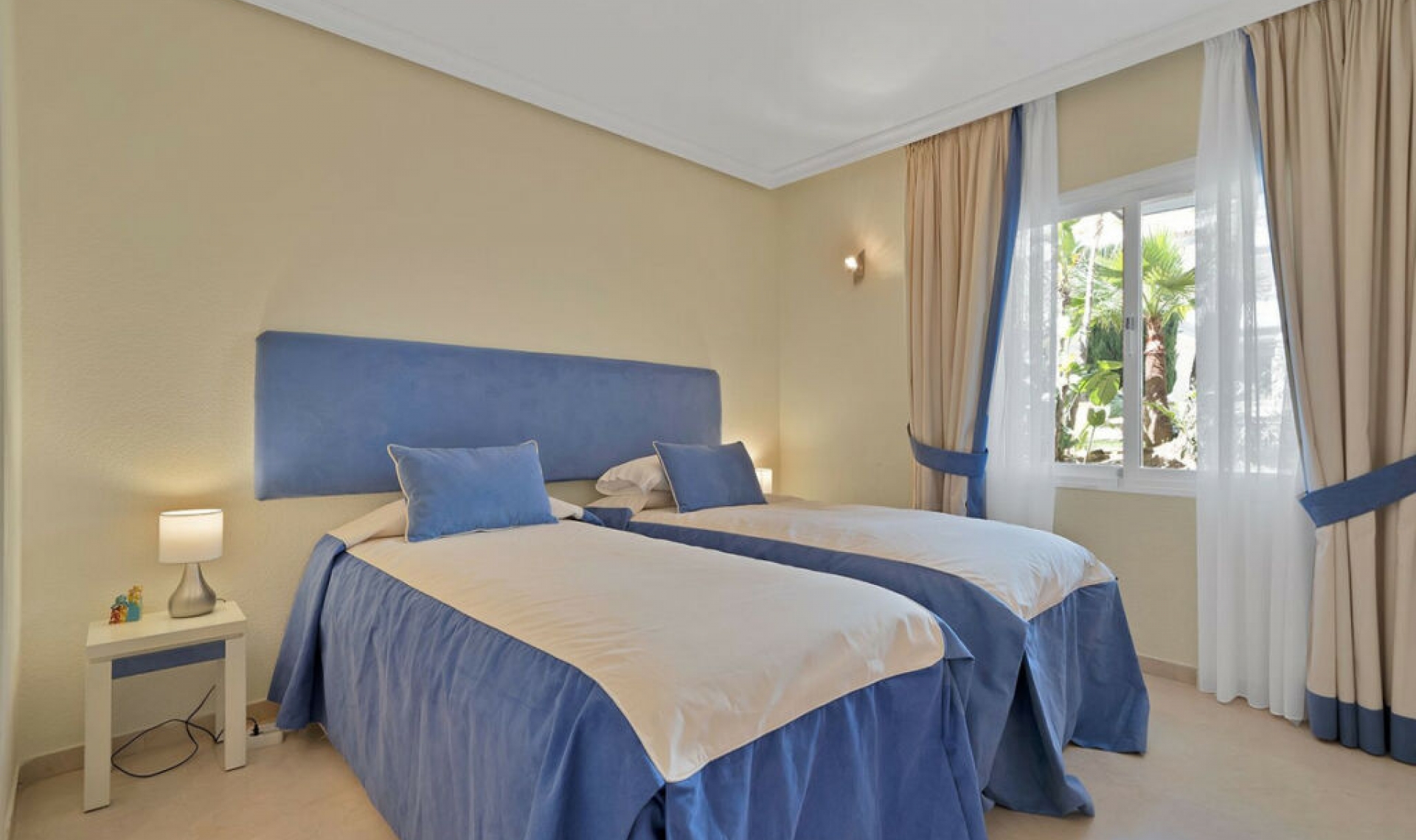 Další prodej - Apartment -
New Golden Mile