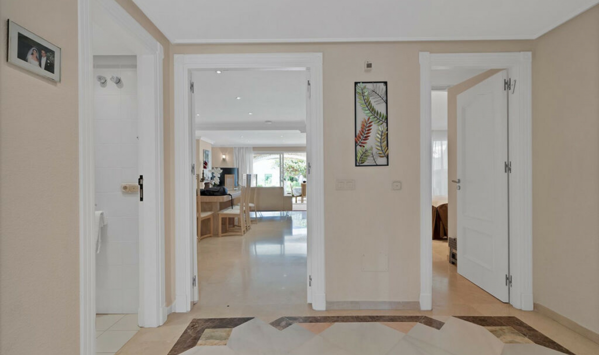 Další prodej - Apartment -
New Golden Mile