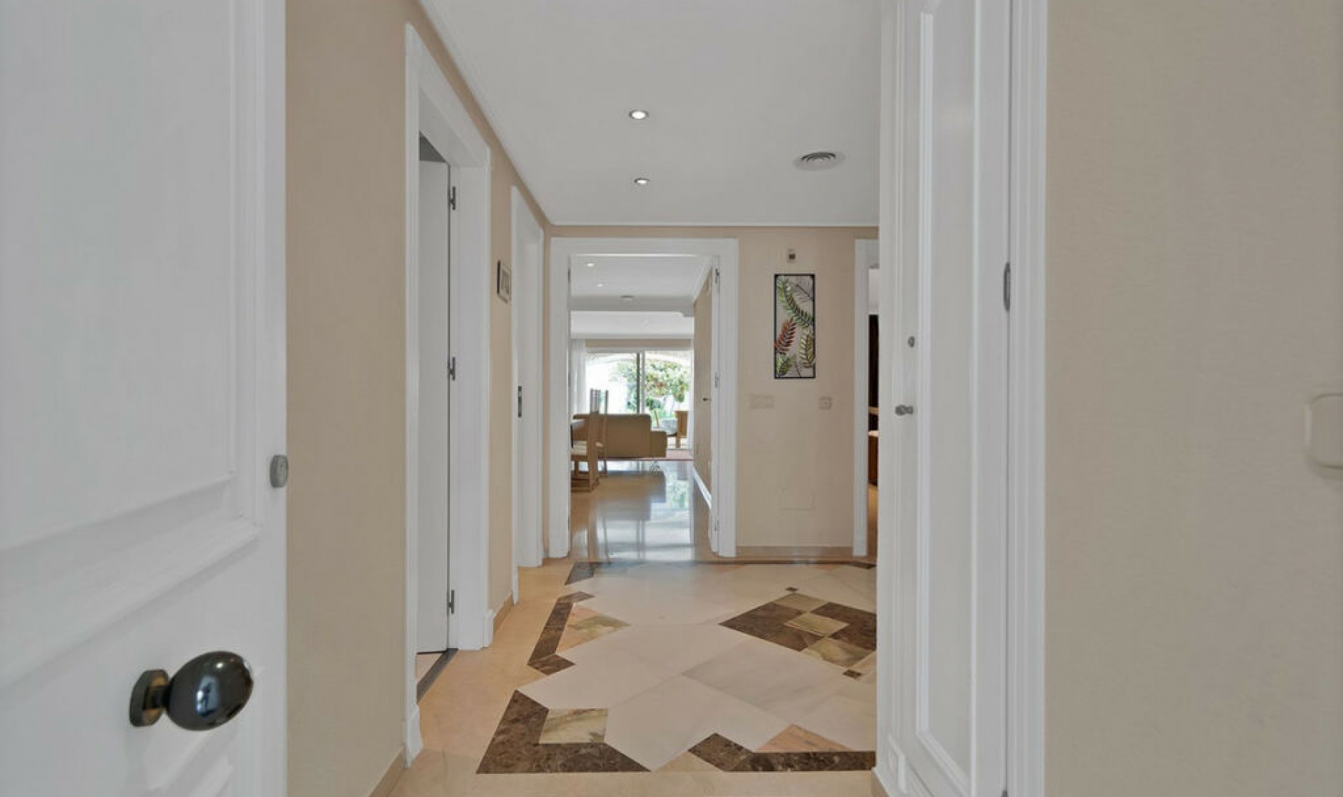 Další prodej - Apartment -
New Golden Mile